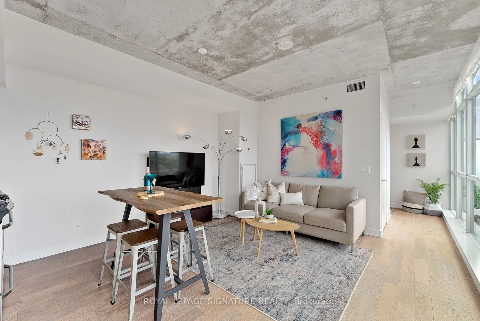 1190 Dundas Street E, #1021