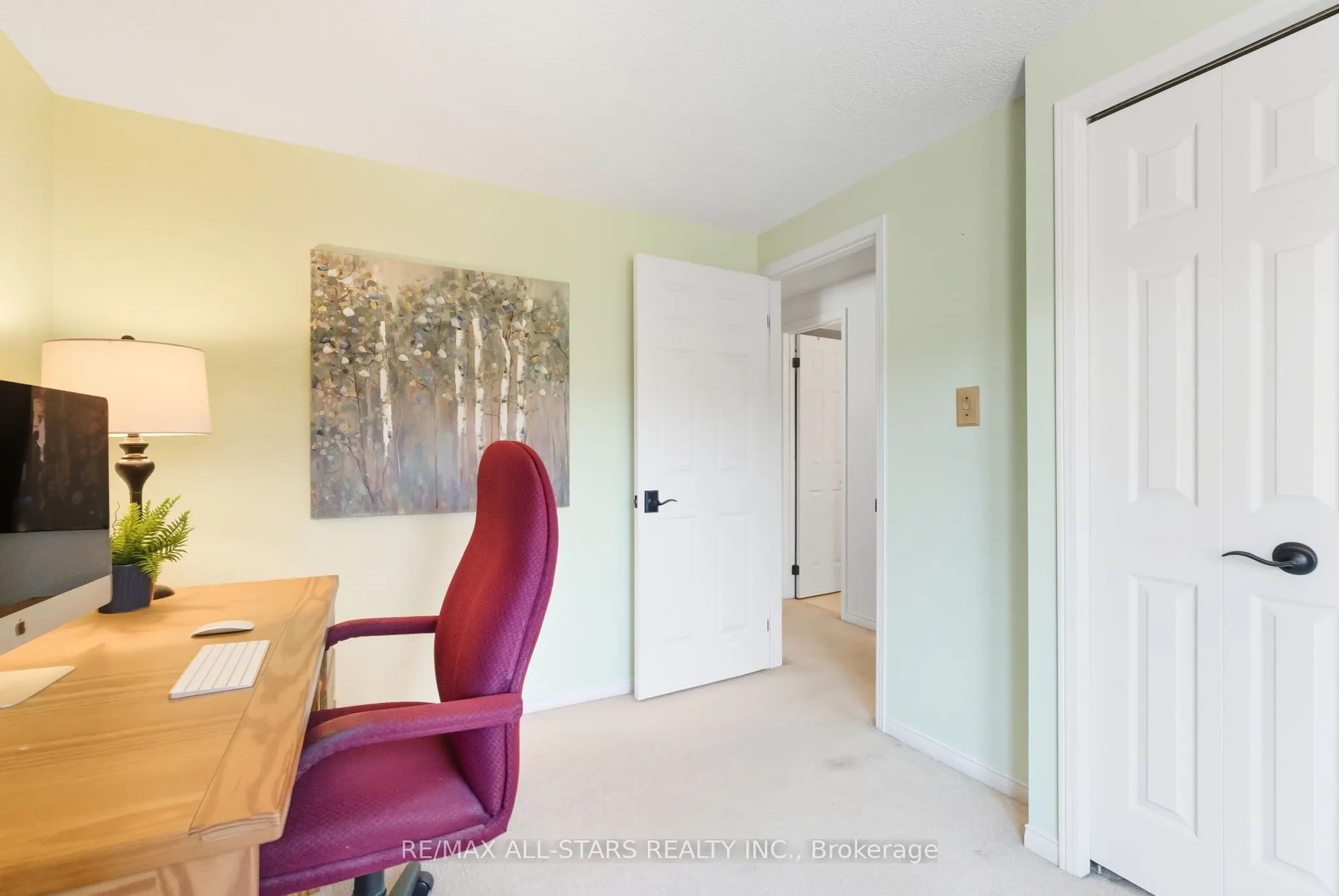 1094 Longbow Drive