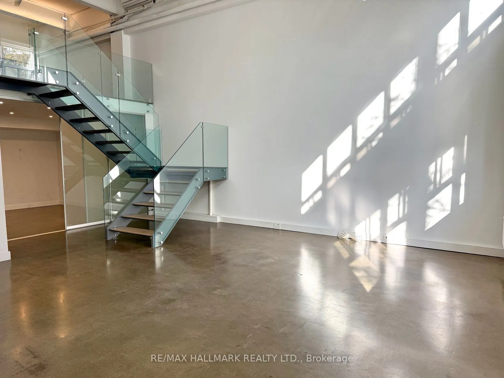 1173 Dundas Street E, #131