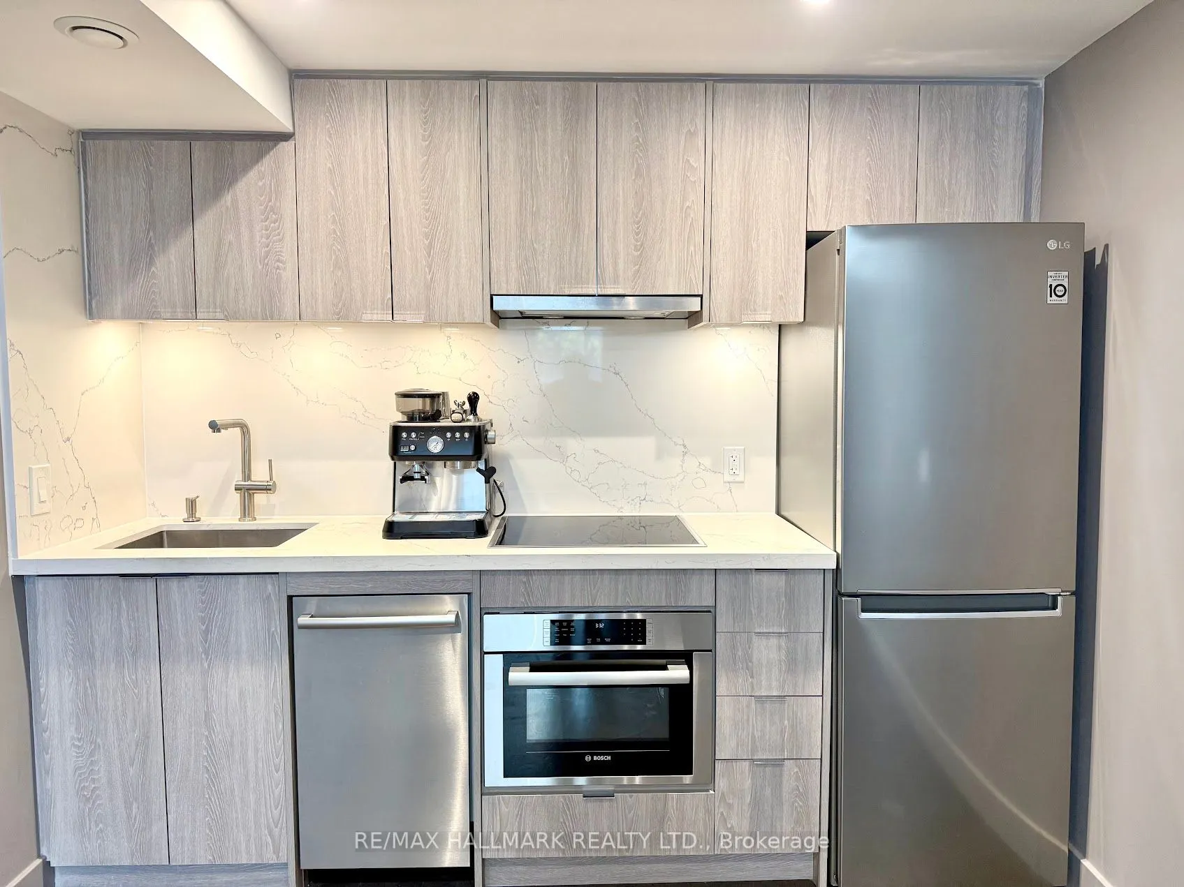 1173 Dundas Street E, #131