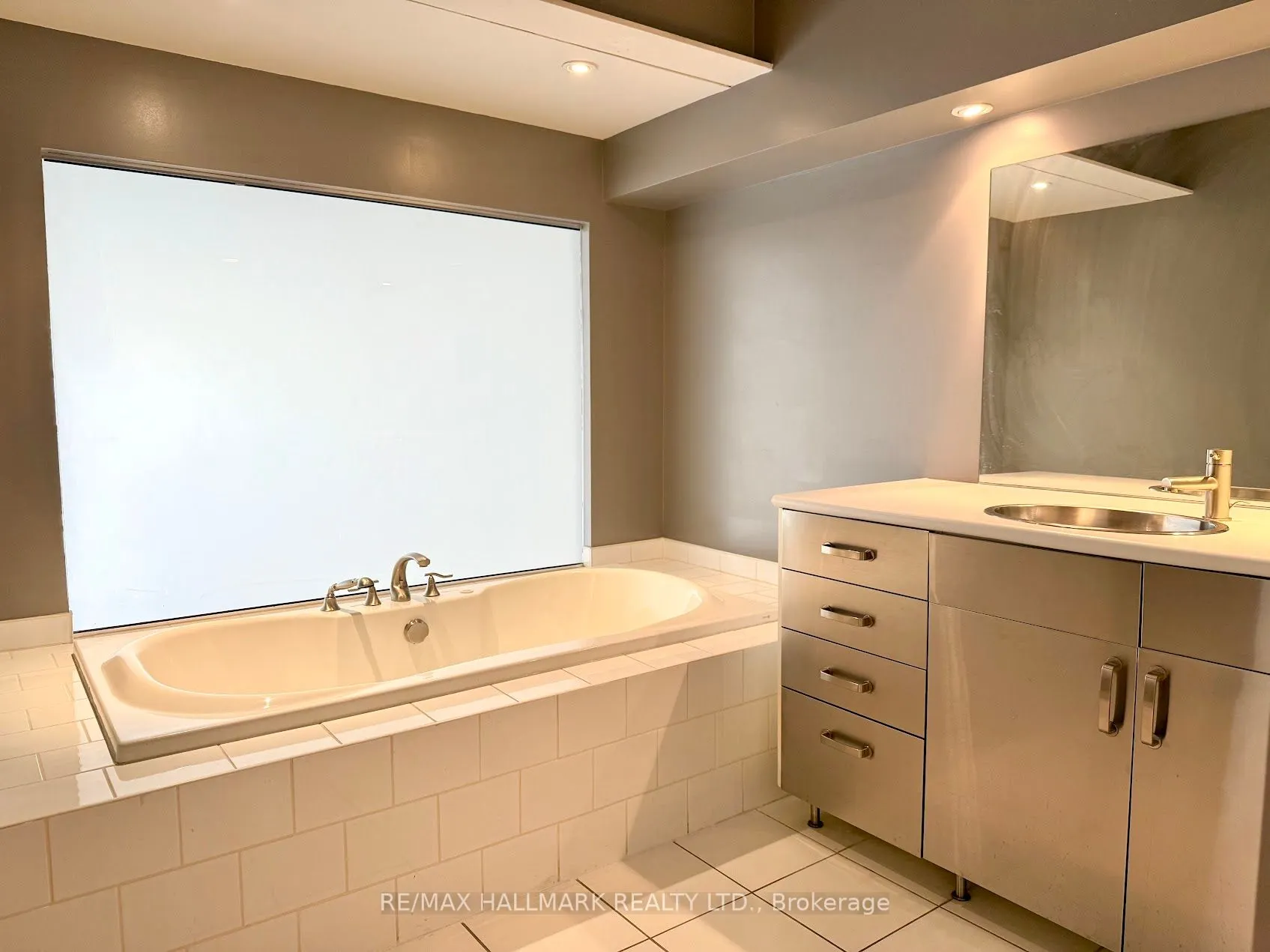 1173 Dundas Street E, #131