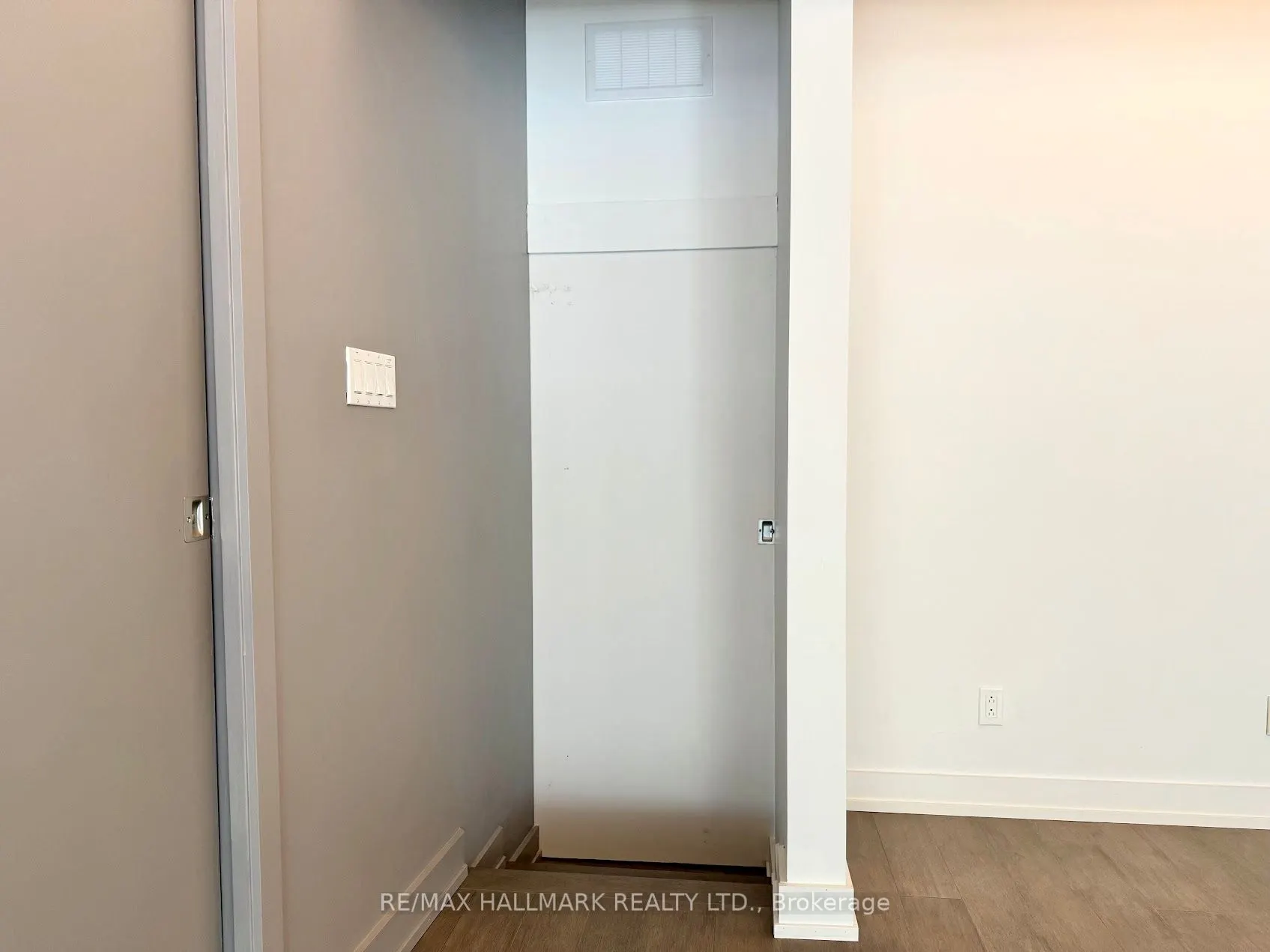 1173 Dundas Street E, #131
