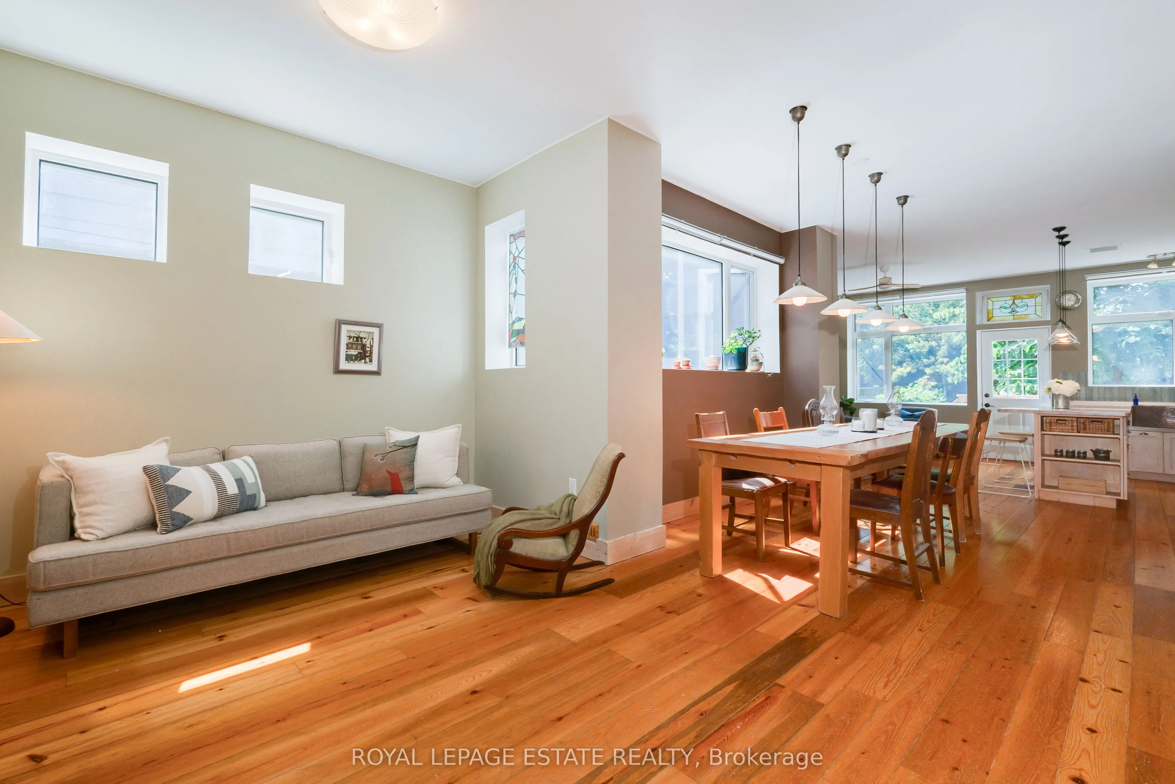 146 Ashdale Avenue