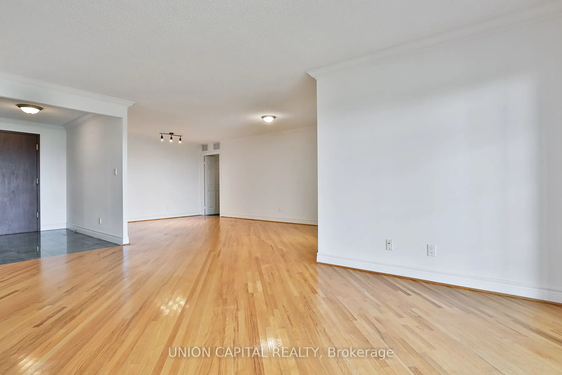 138 Bonis Avenue, #720