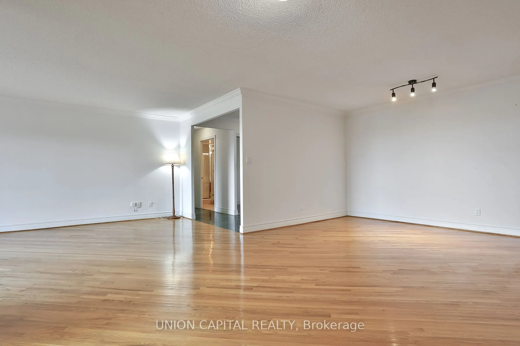 138 Bonis Avenue, #720