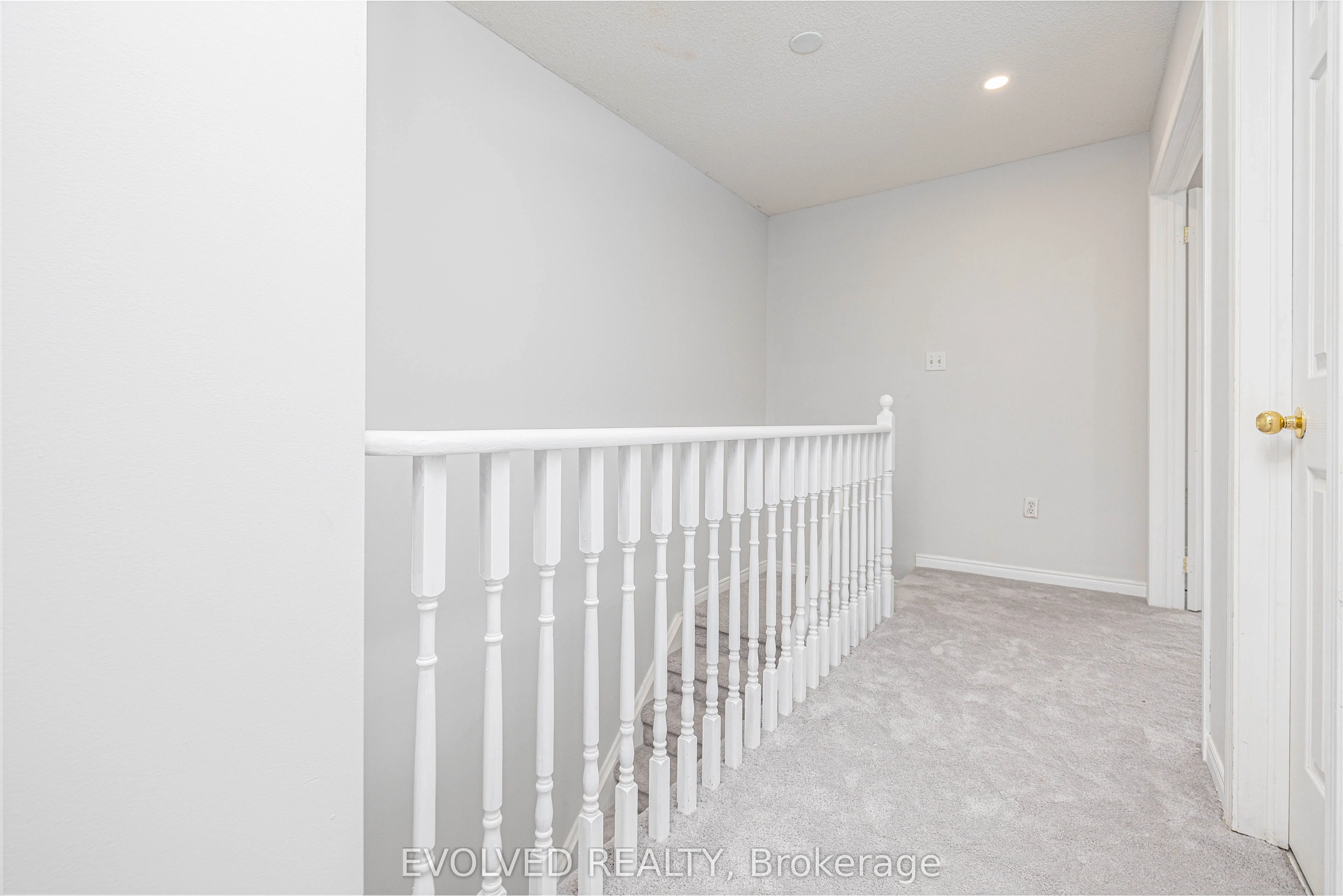 1075 Ellesmere Road, #84