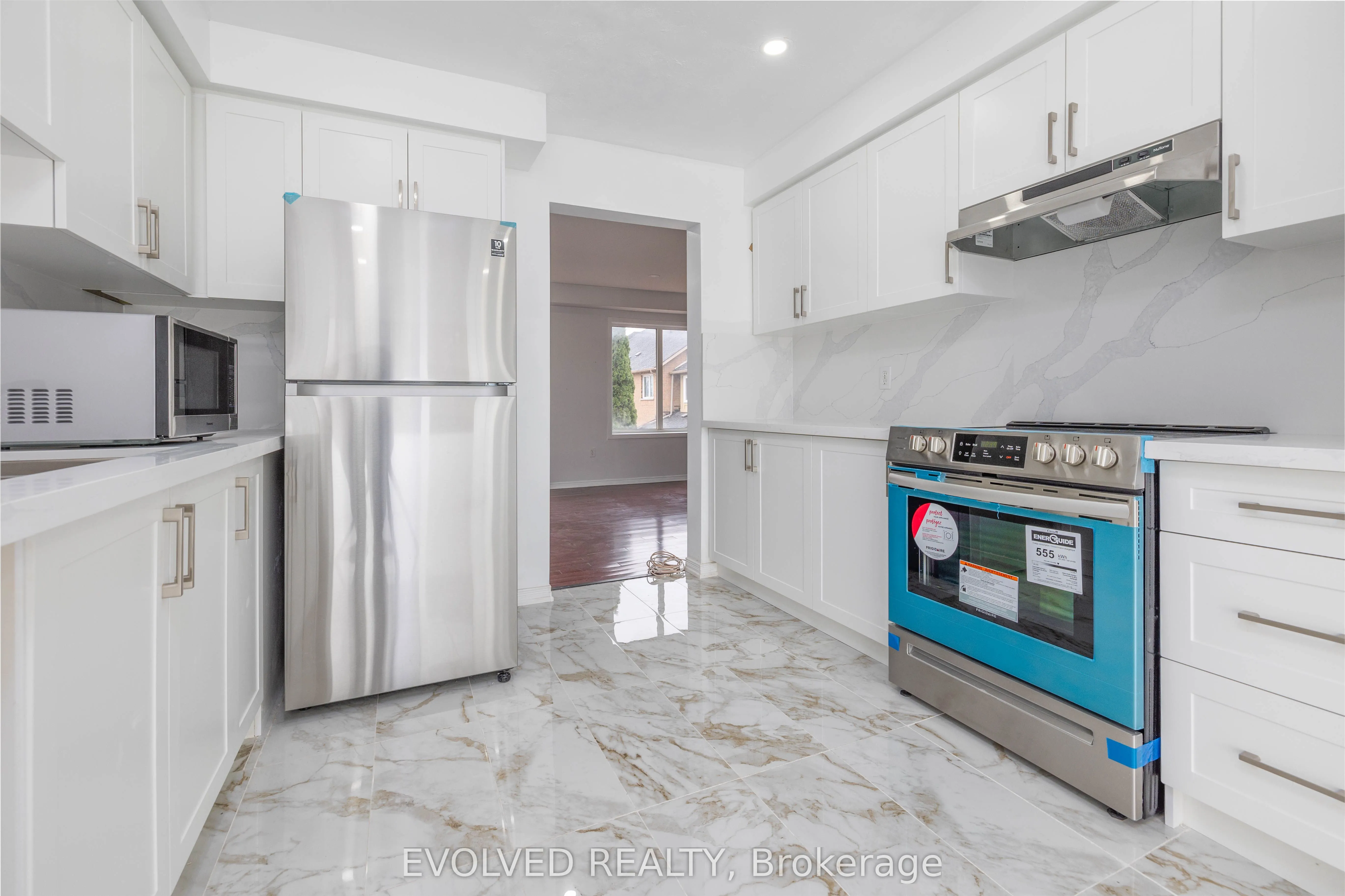 1075 Ellesmere Road, #84