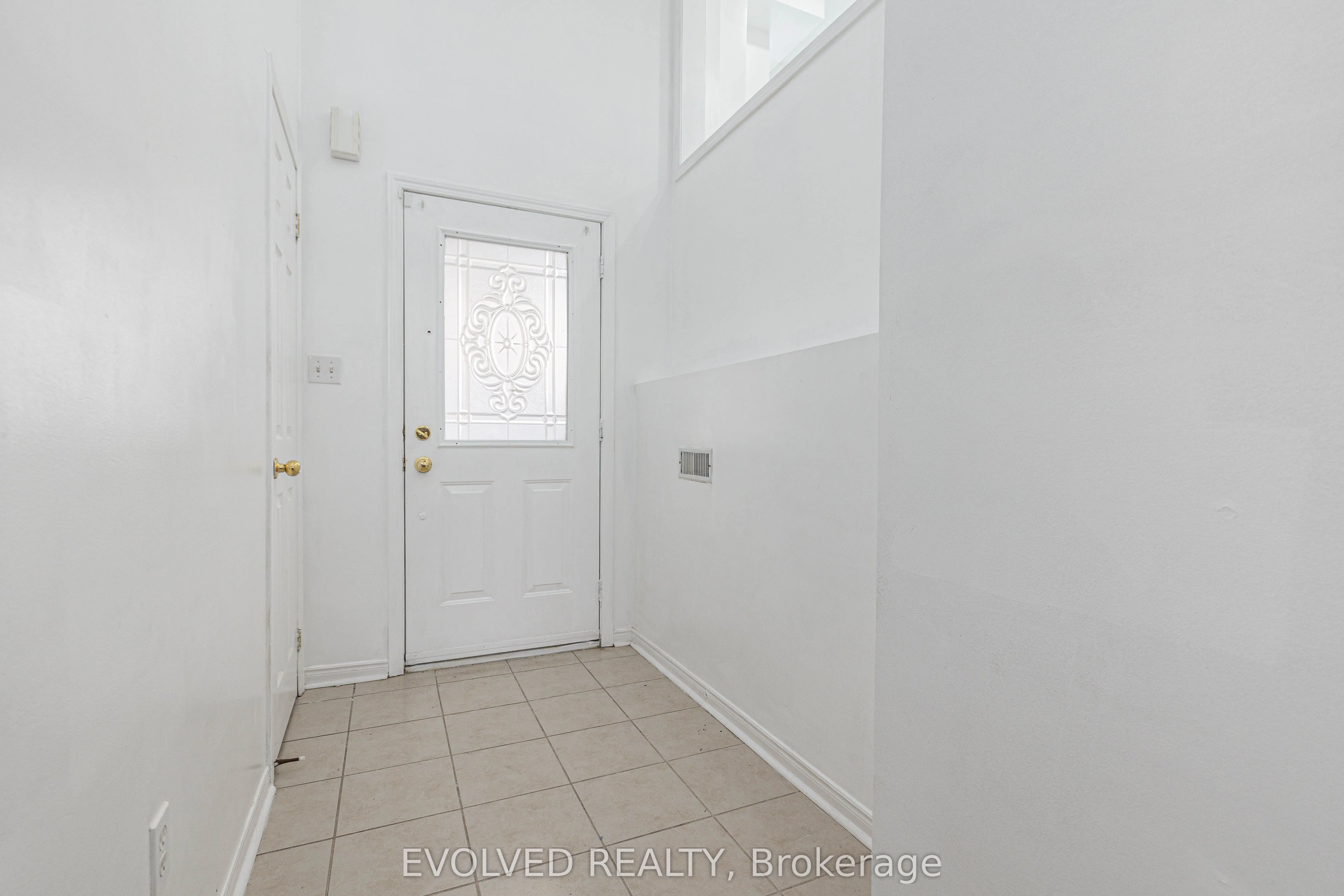 1075 Ellesmere Road, #84