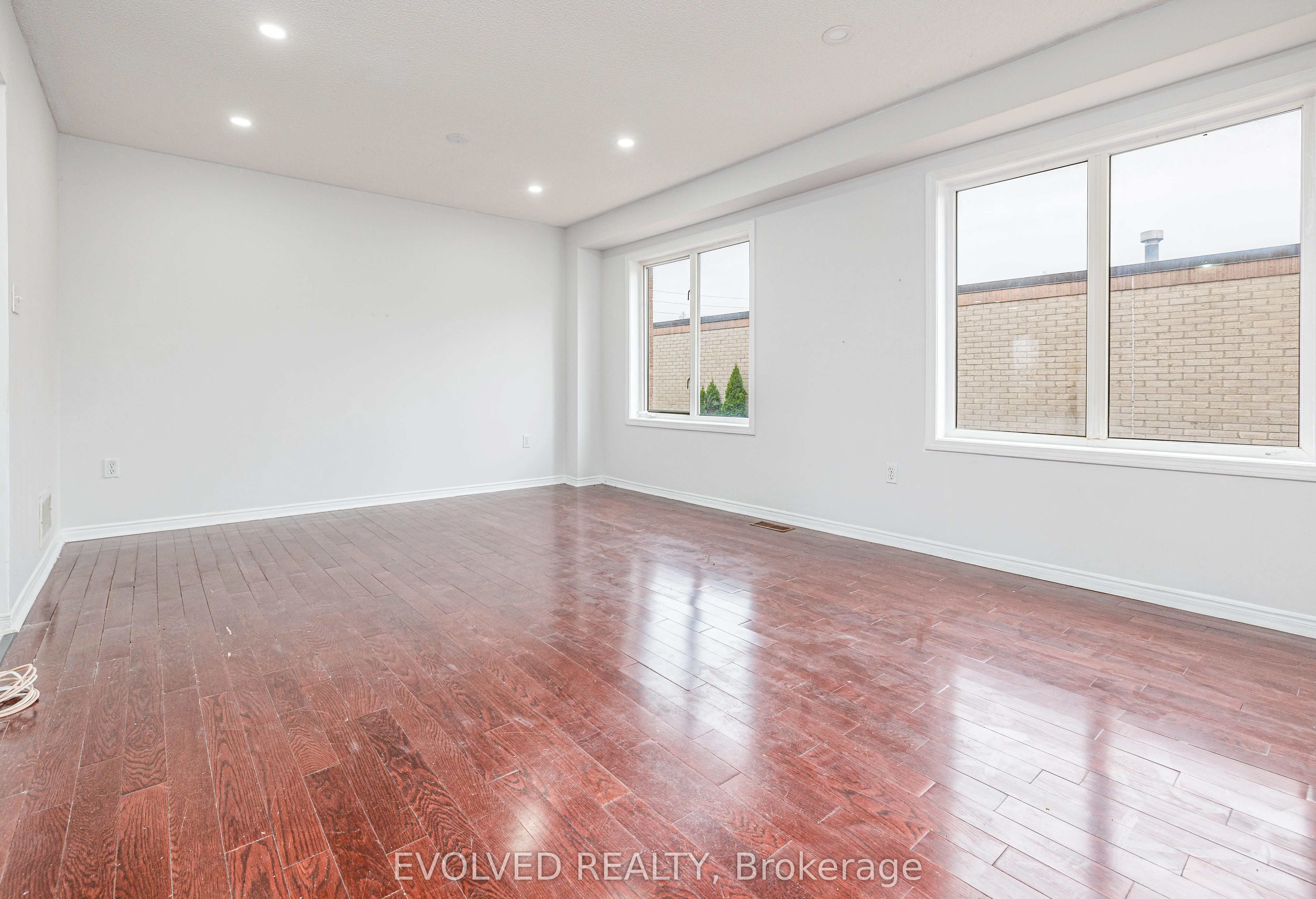 1075 Ellesmere Road, #84
