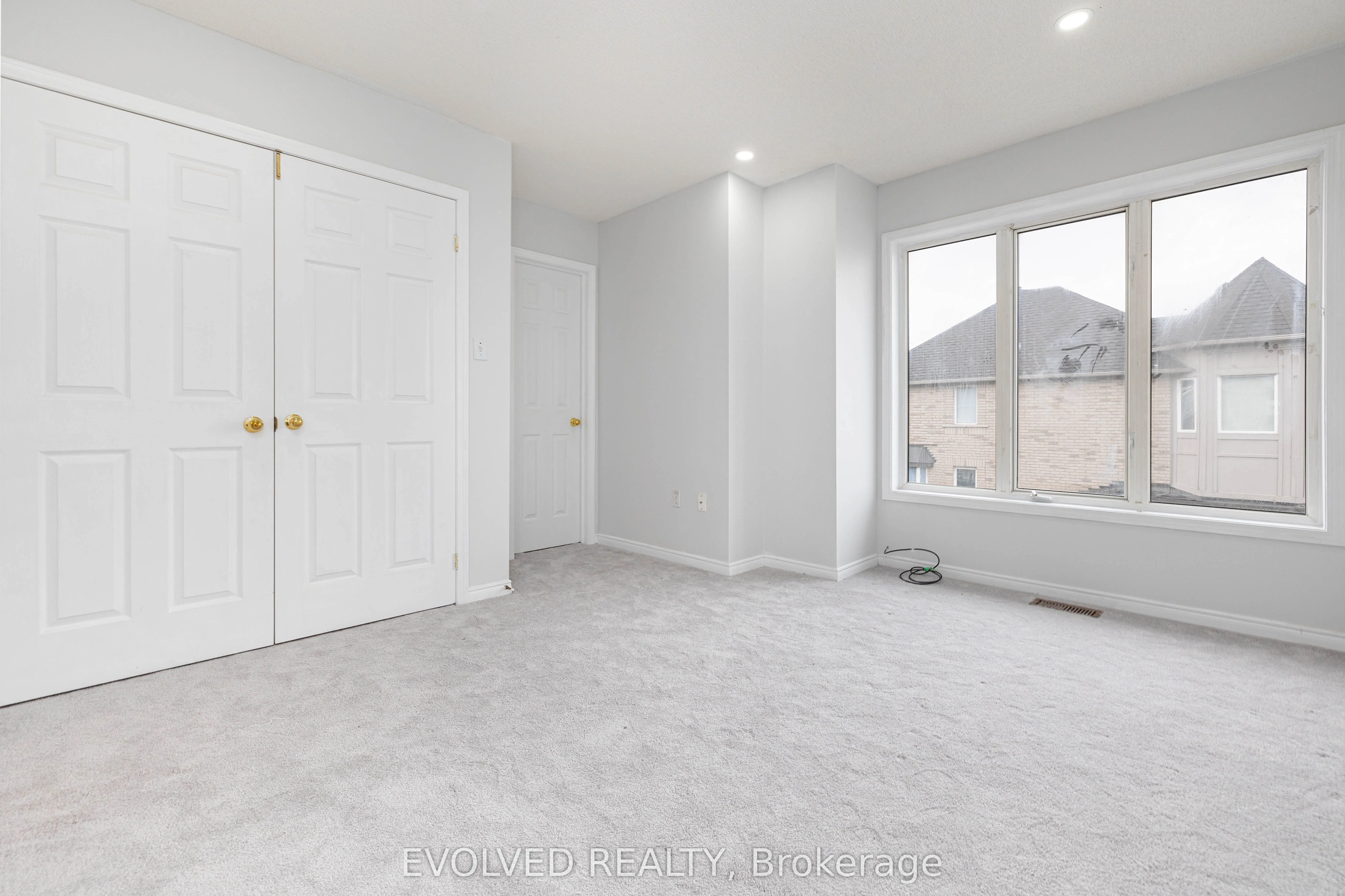 1075 Ellesmere Road, #84