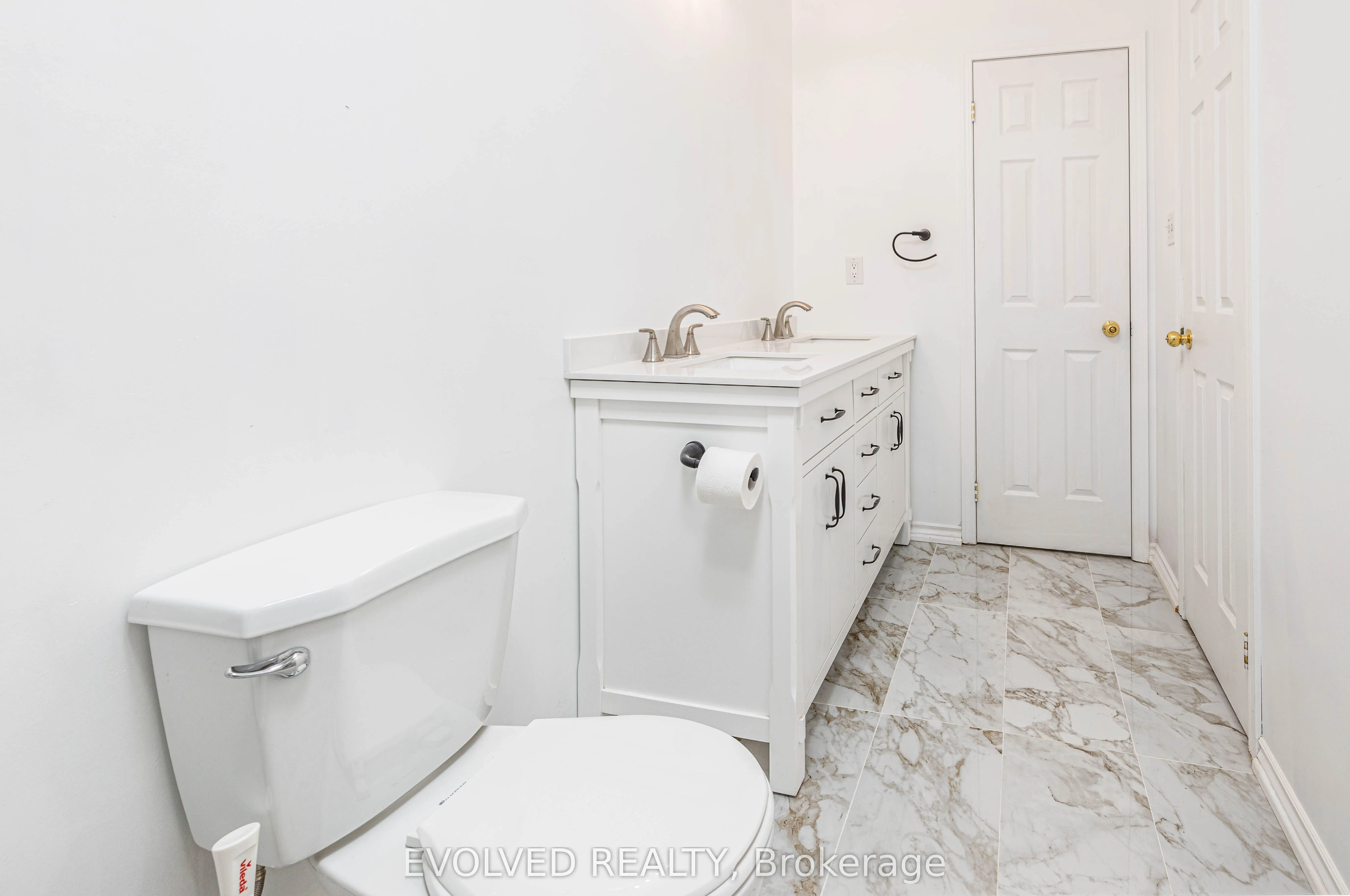 1075 Ellesmere Road, #84