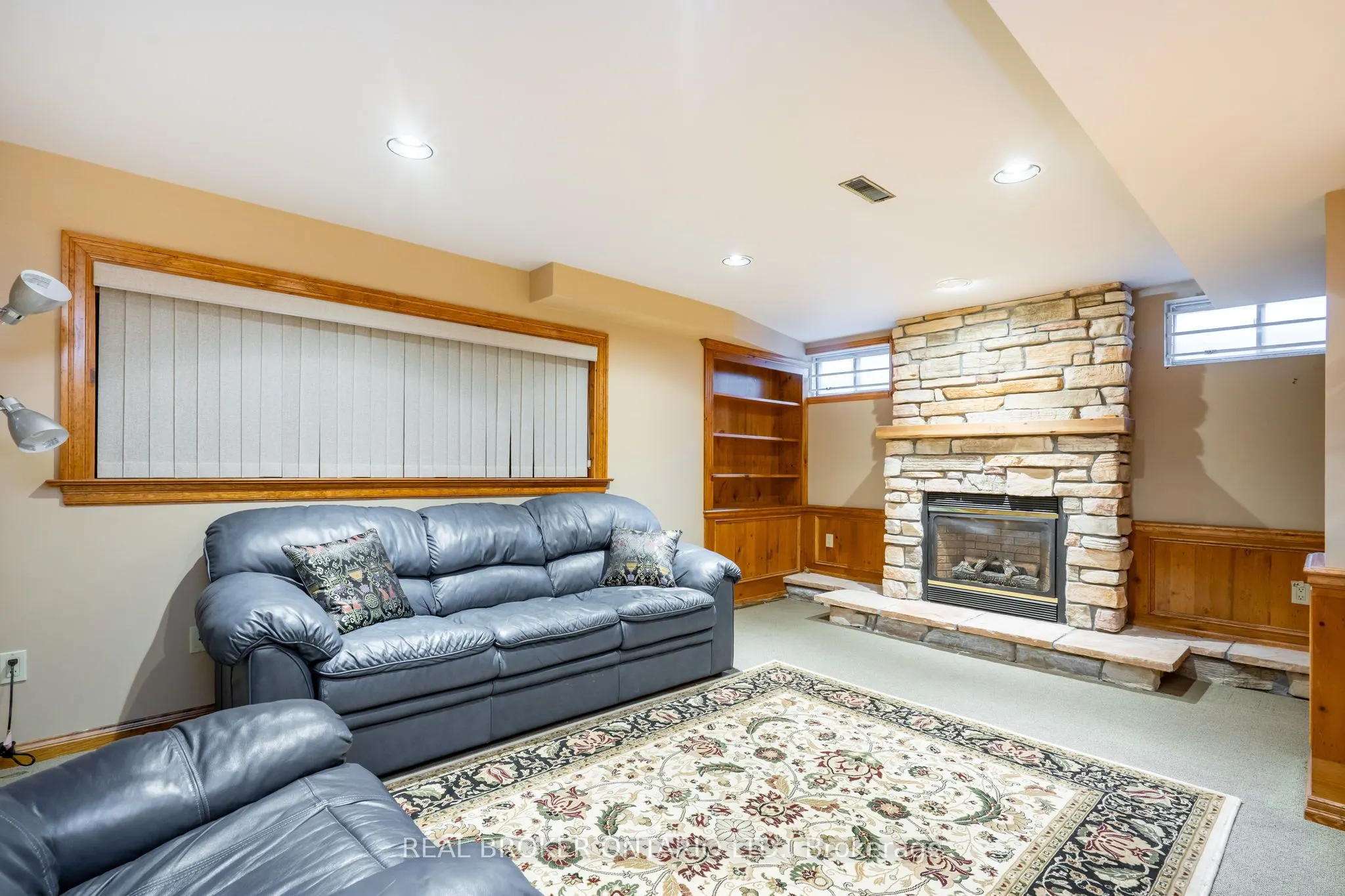 972 Gablehurst Crescent