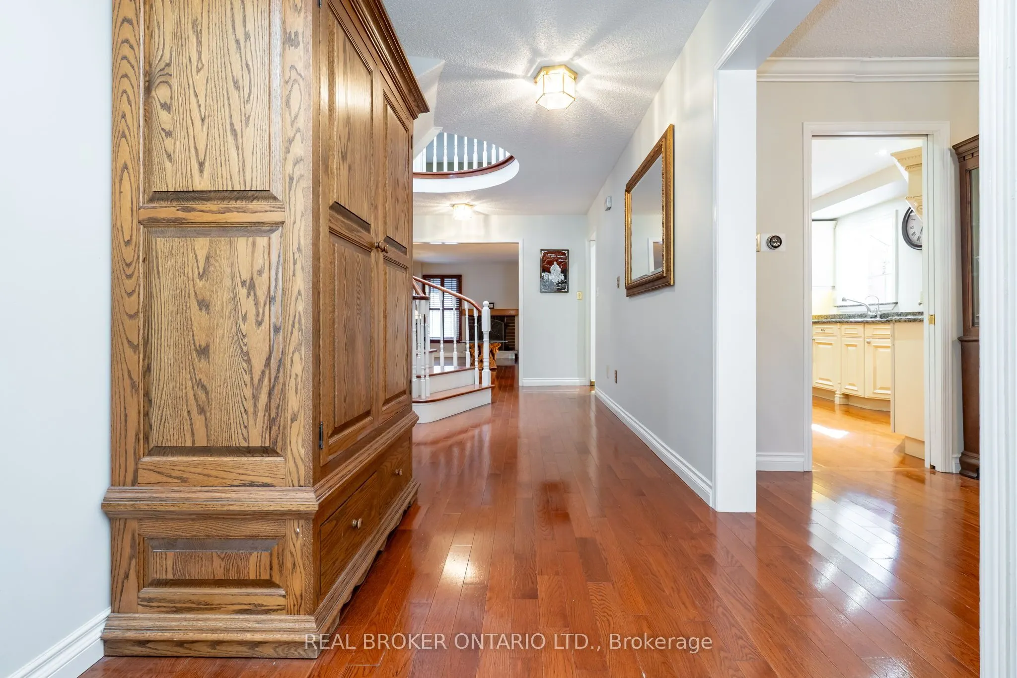 972 Gablehurst Crescent