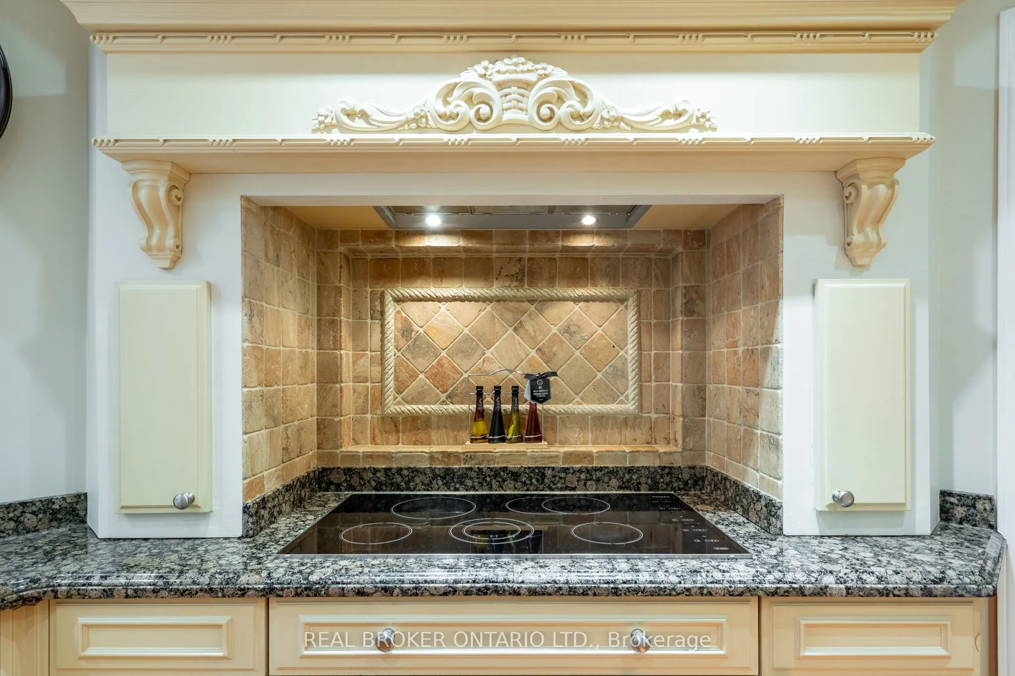 972 Gablehurst Crescent