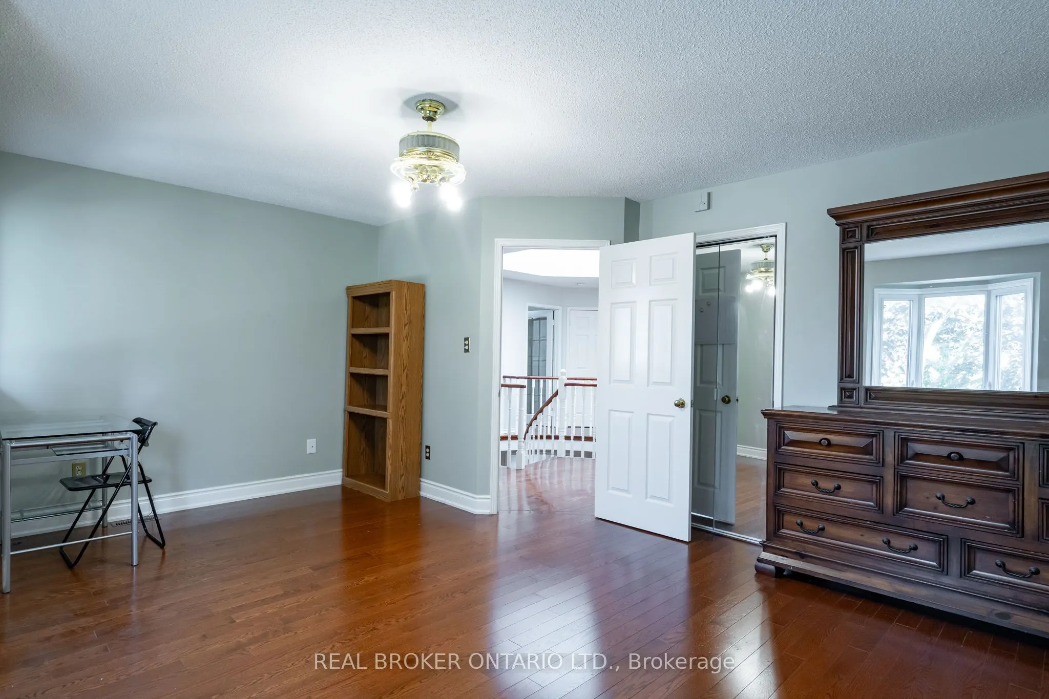 972 Gablehurst Crescent