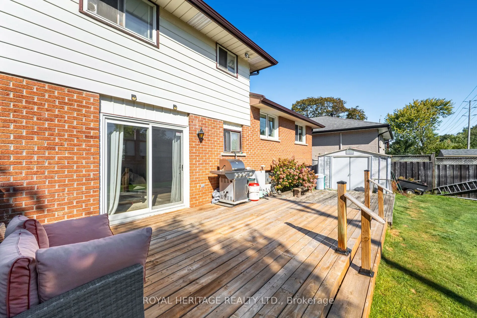 369 Carnaby Court