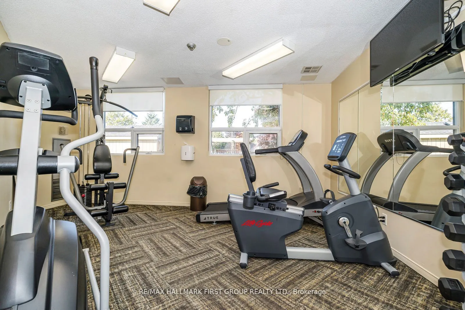 2 Westney Road N Road, #305