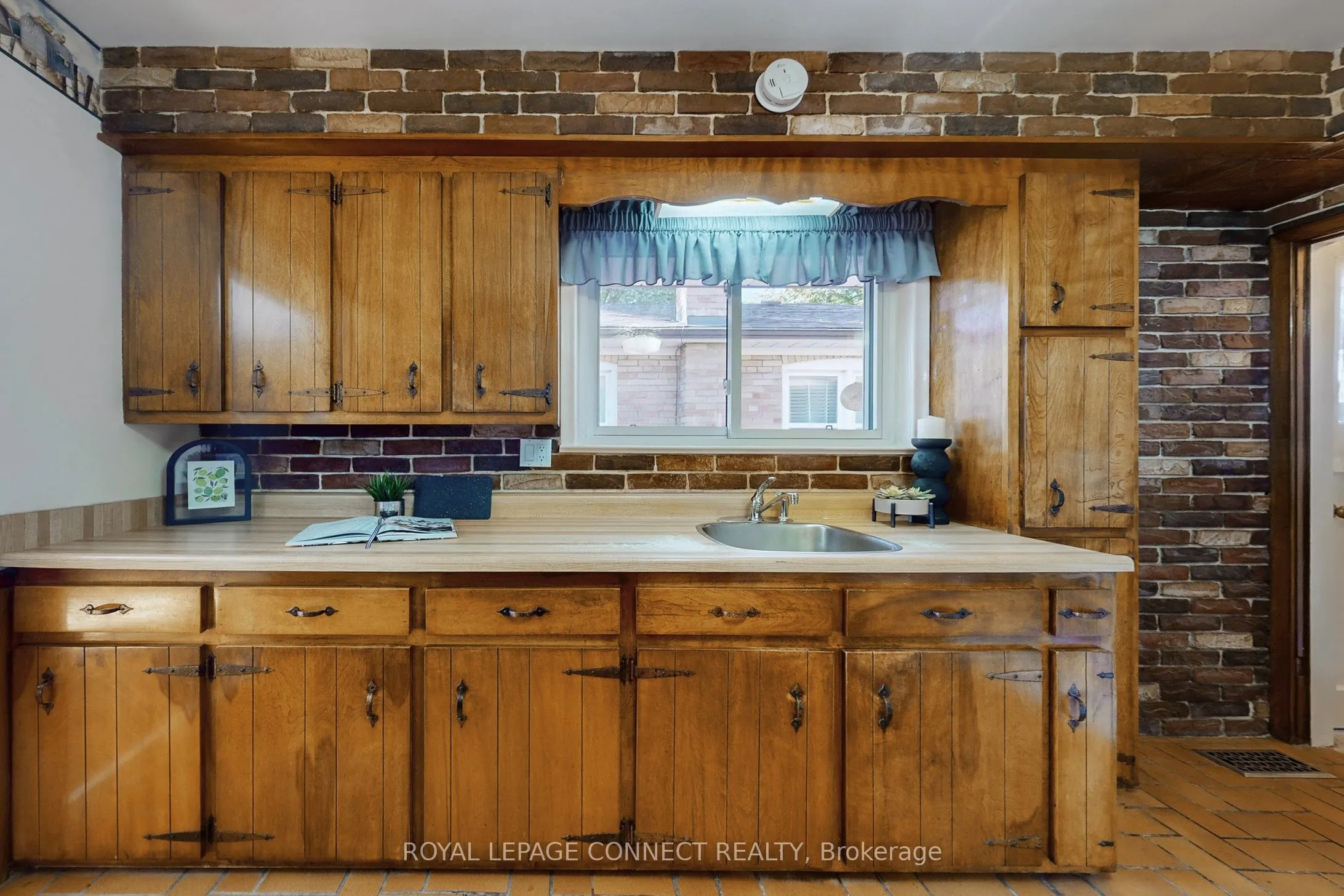14 Dalehurst Avenue