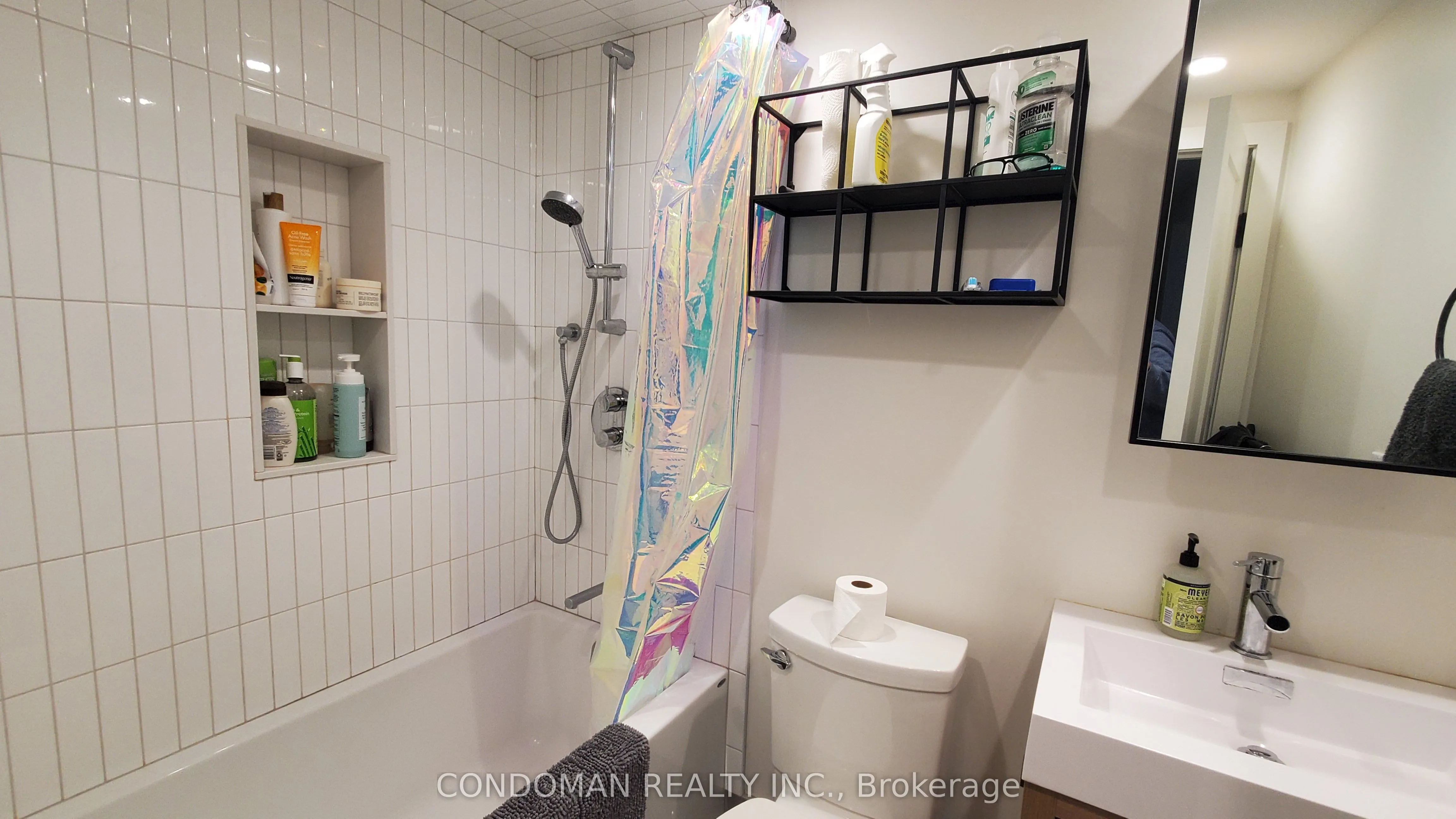 1450 Gerrard Street E, #3