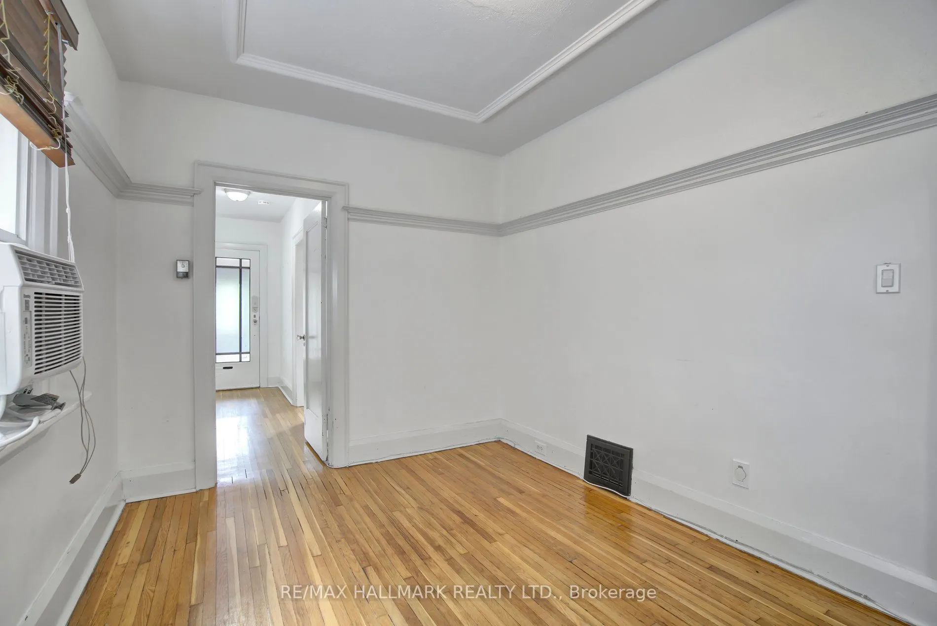 9 Costain Avenue