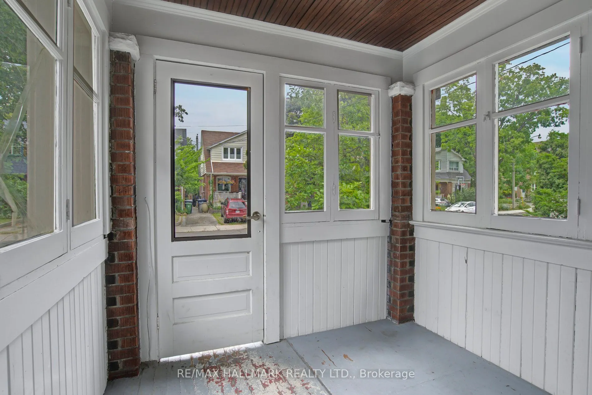 9 Costain Avenue