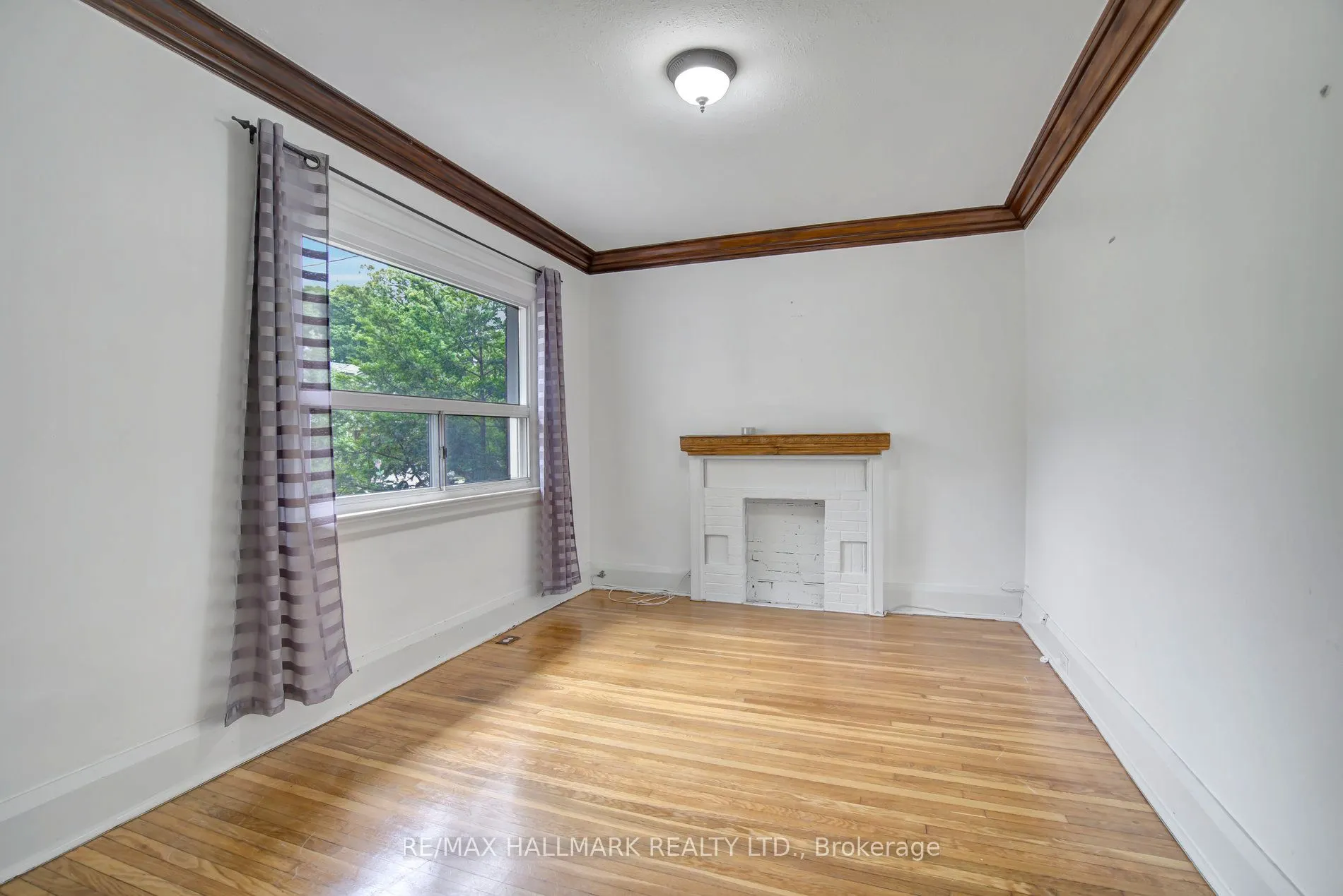 9 Costain Avenue