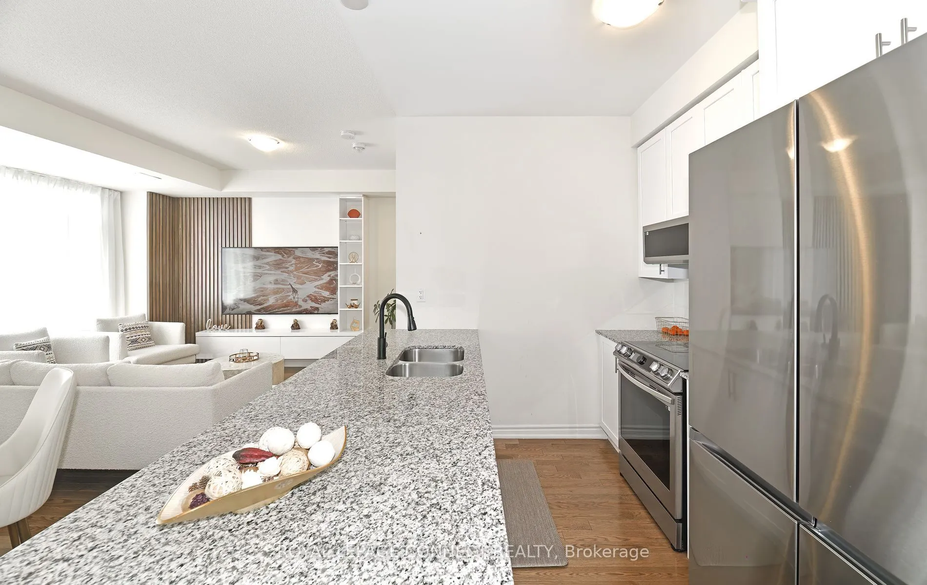 492 Salem Road S