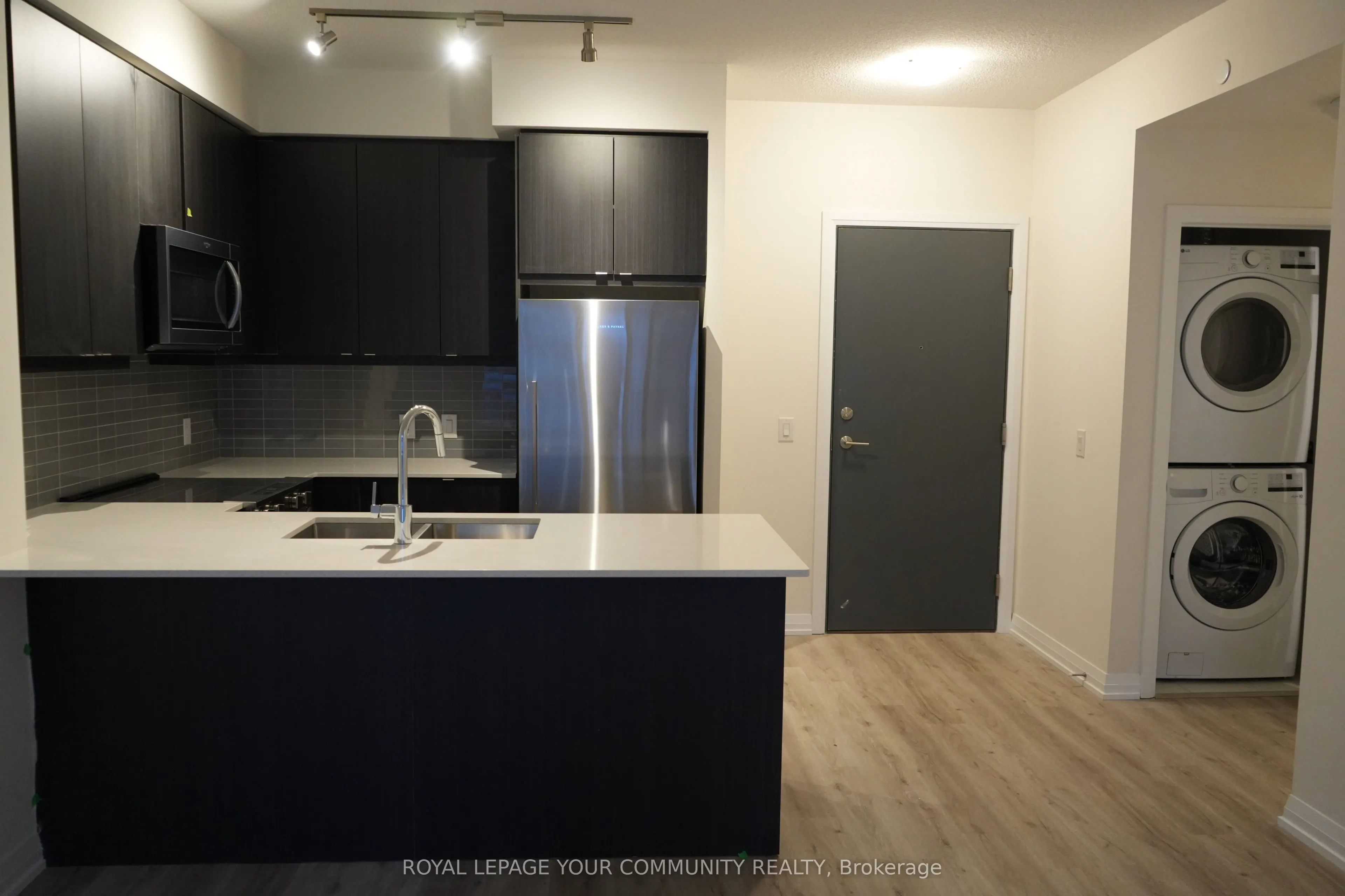 3260 Sheppard Avenue E, #409