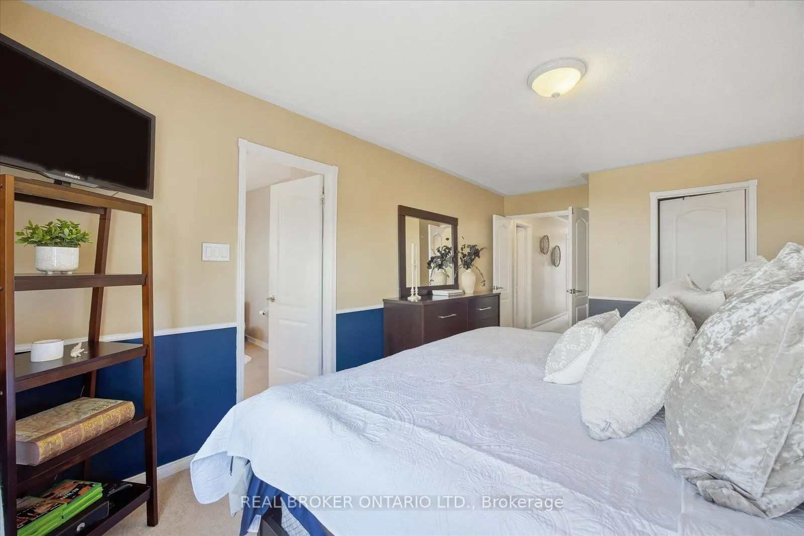 61 Aster Crescent