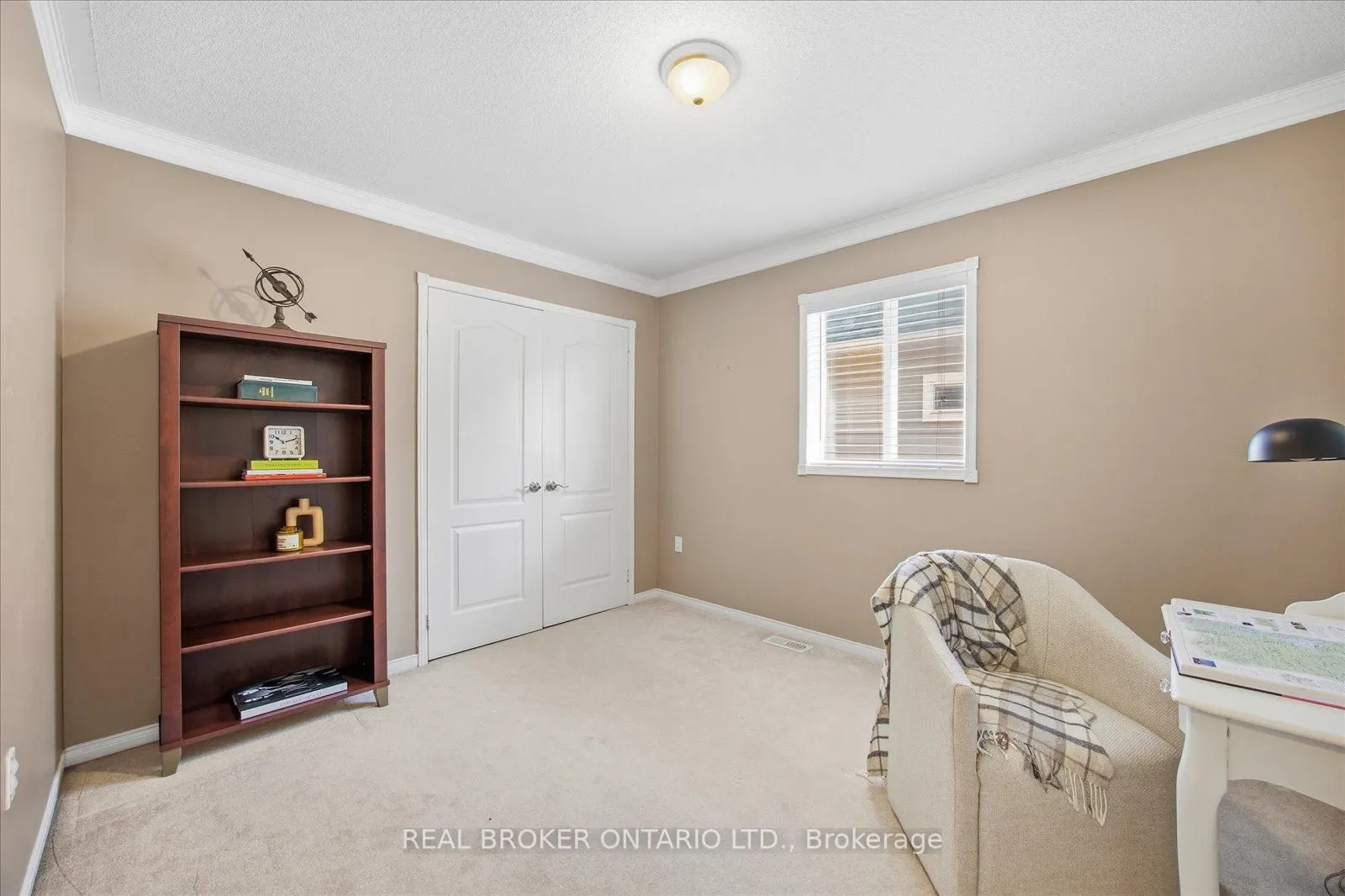 61 Aster Crescent