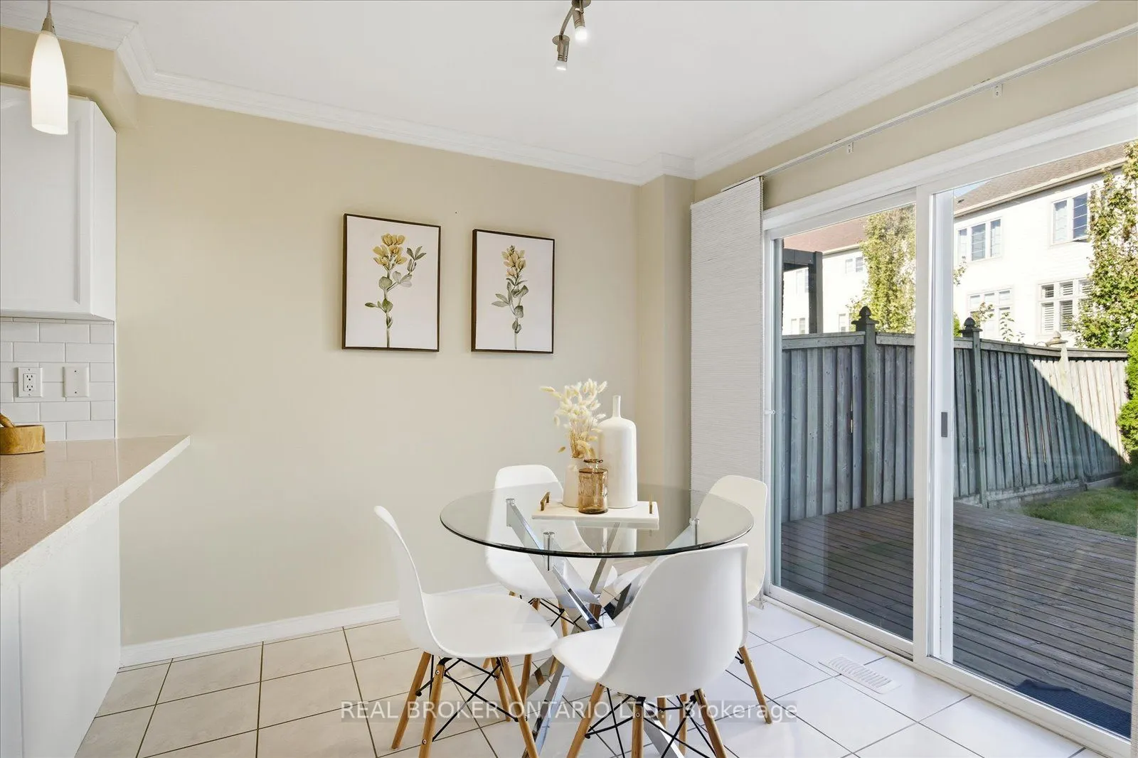 61 Aster Crescent