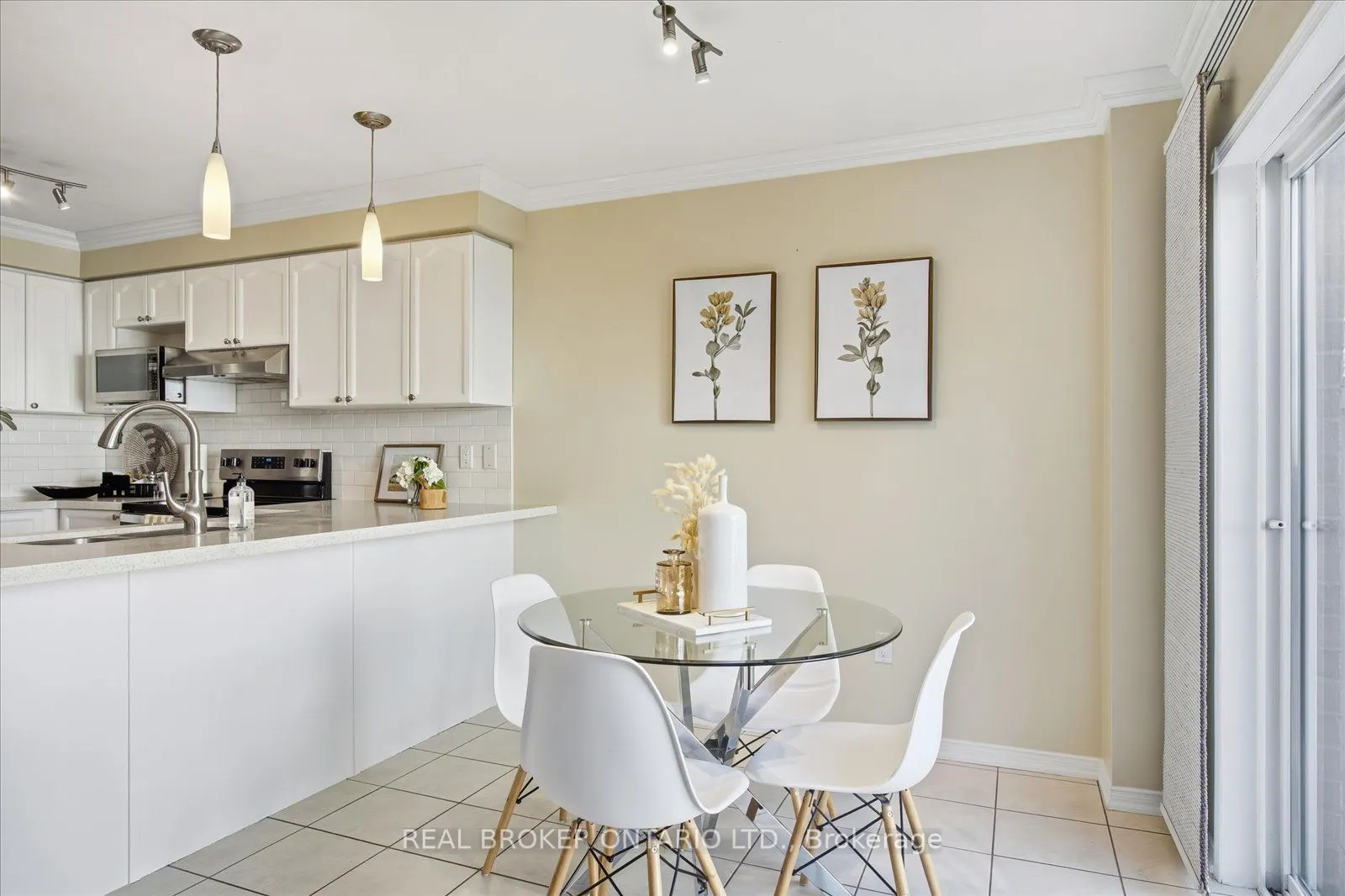 61 Aster Crescent