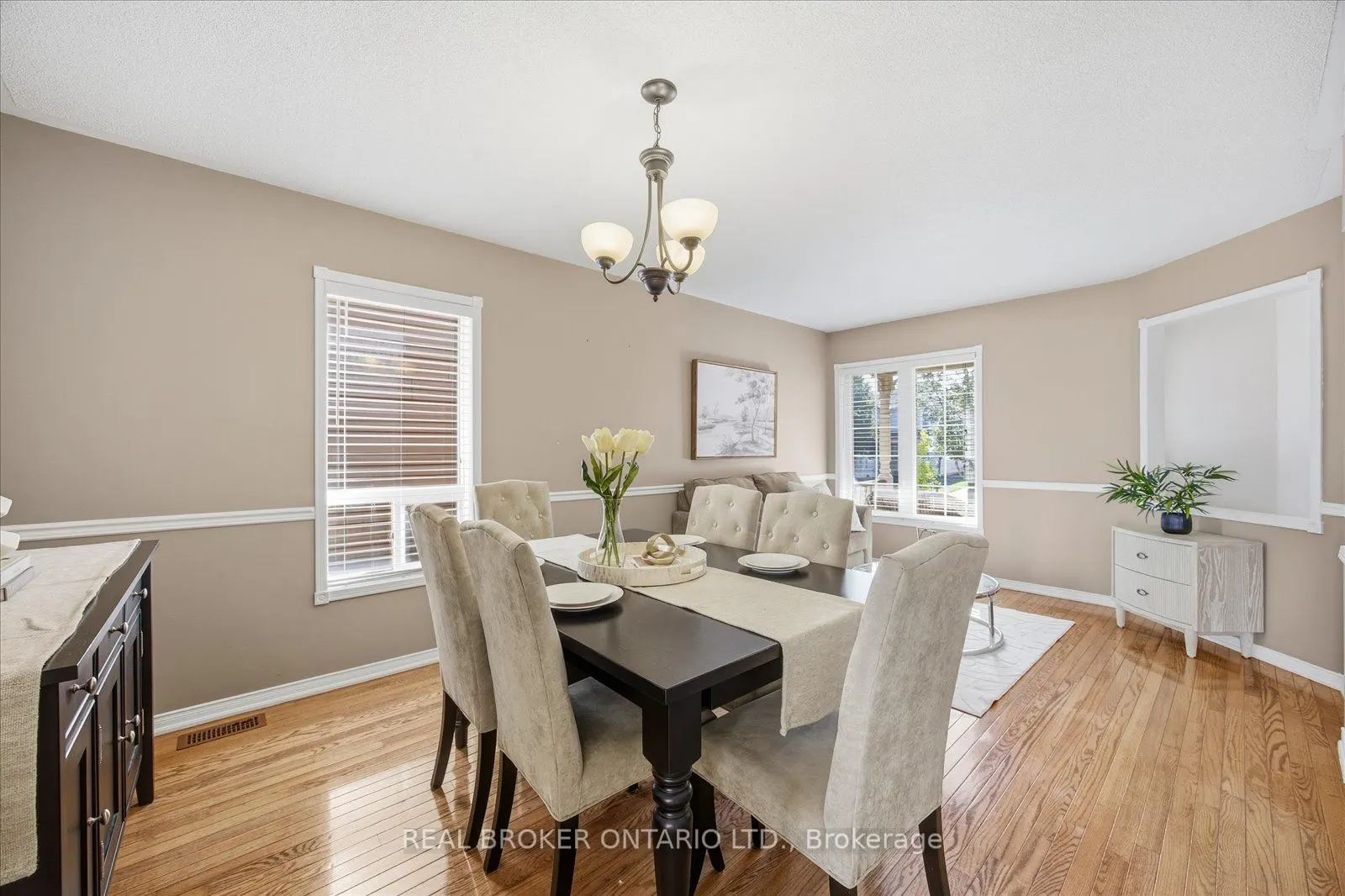 61 Aster Crescent