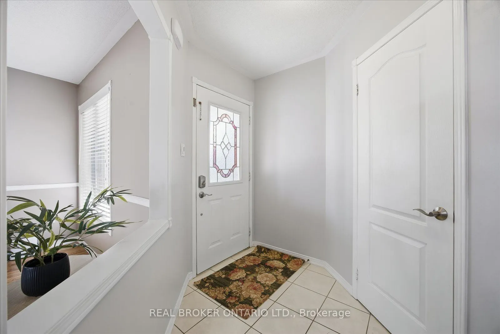 61 Aster Crescent
