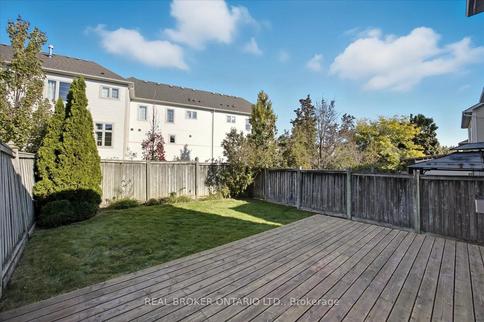 61 Aster Crescent