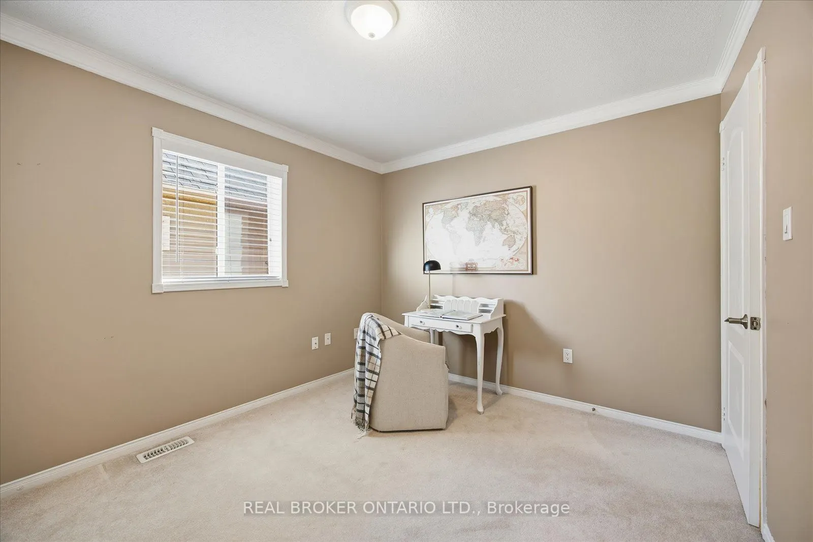 61 Aster Crescent