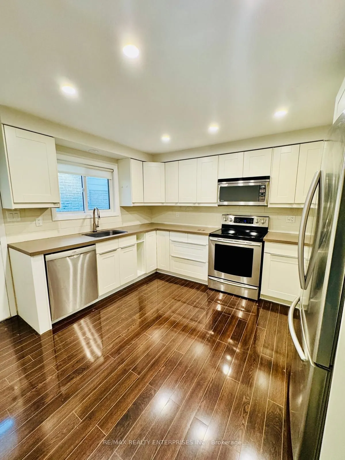 76 Amanda Drive