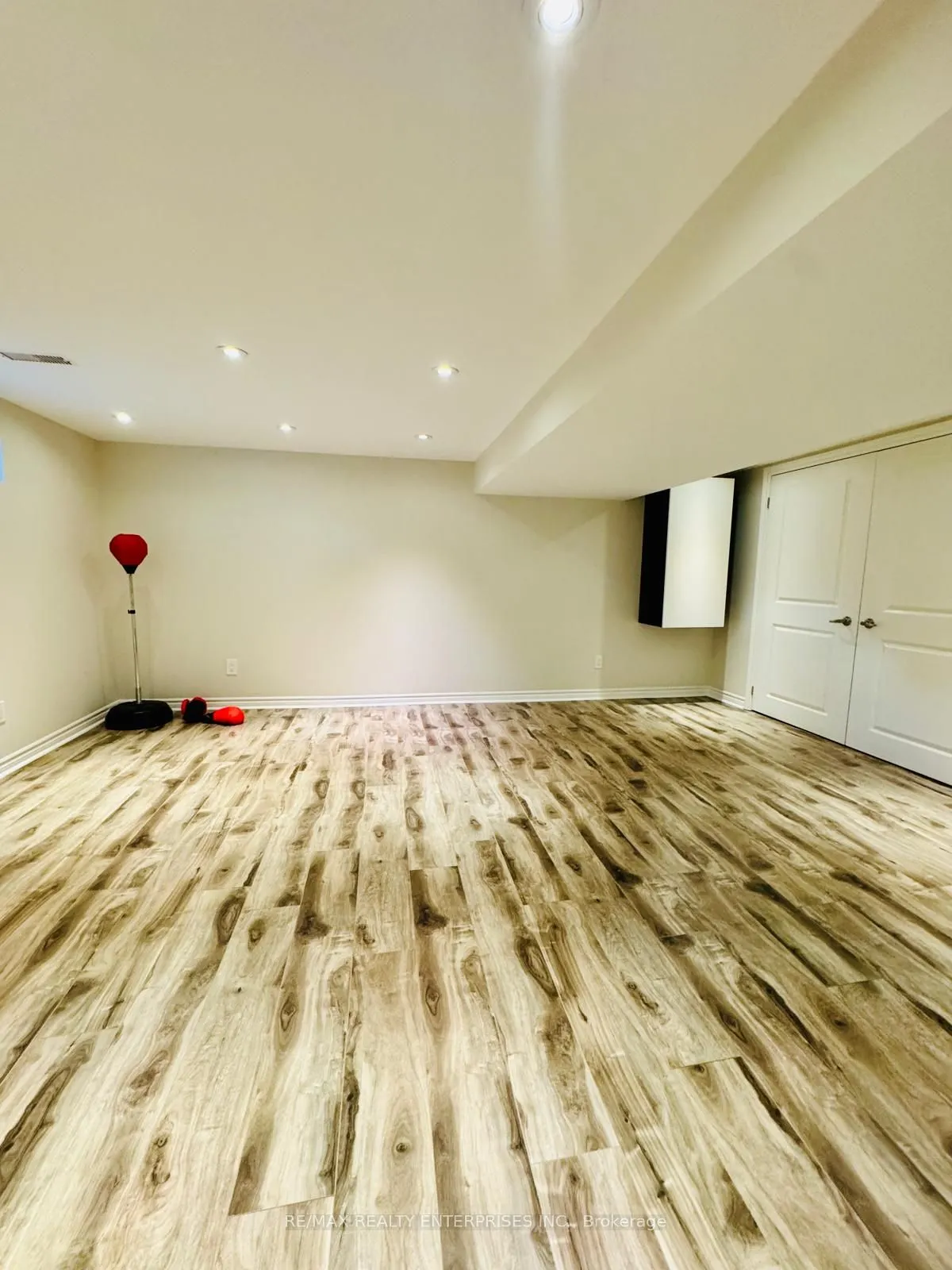 76 Amanda Drive