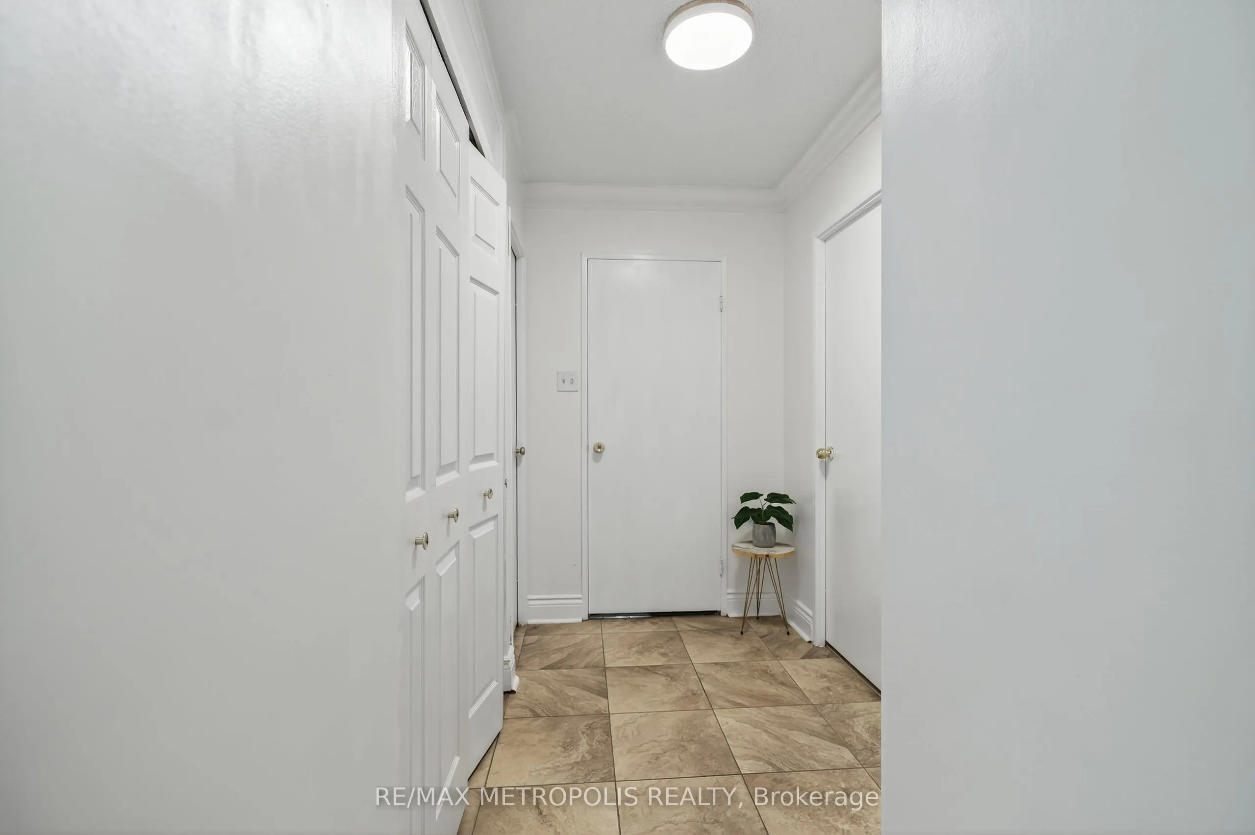 44 Falby Court, #707