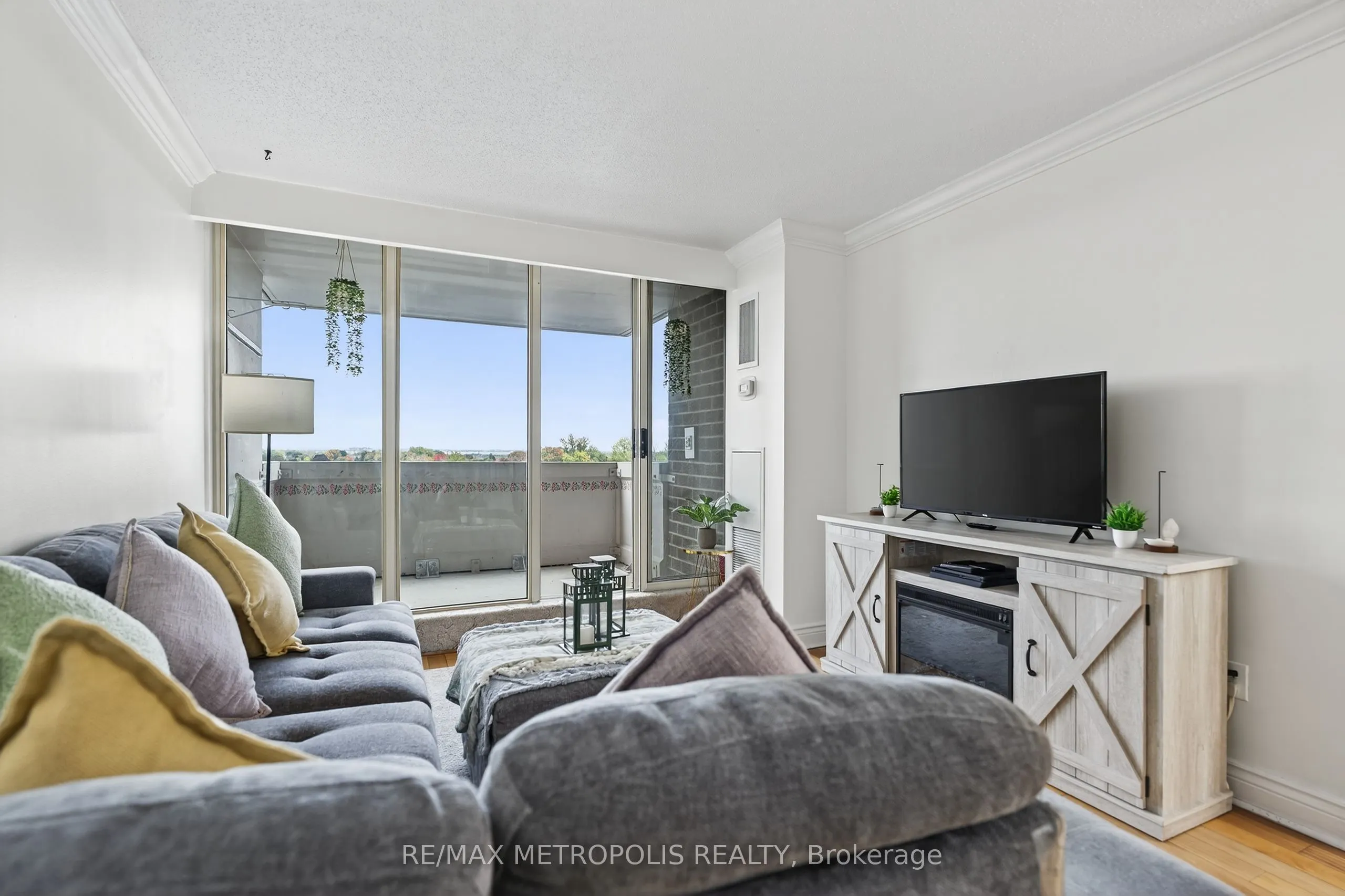 44 Falby Court, #707