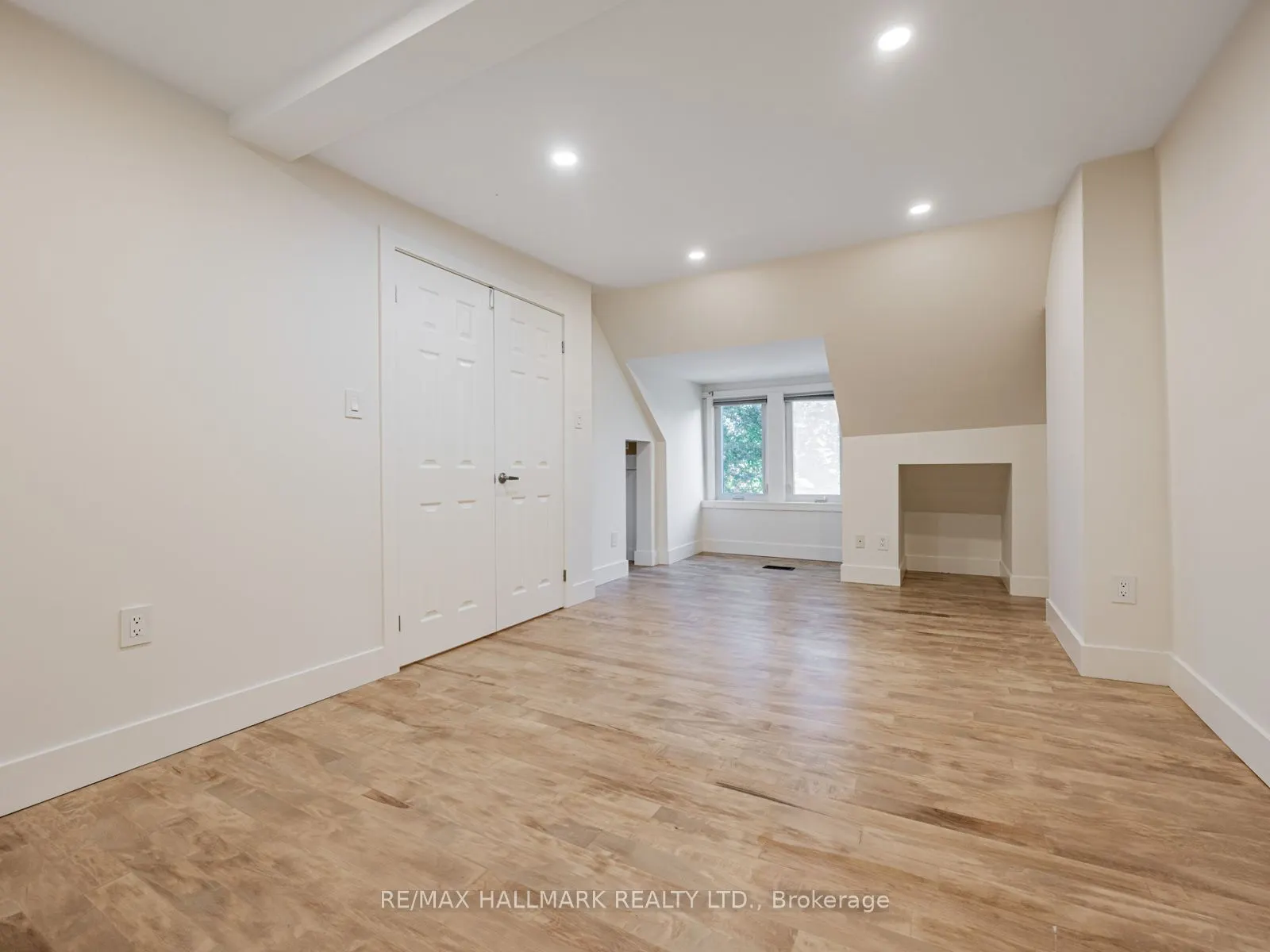 97 Woodycrest Avenue