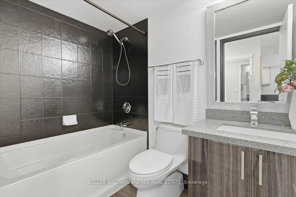 340 Watson Street W, #907