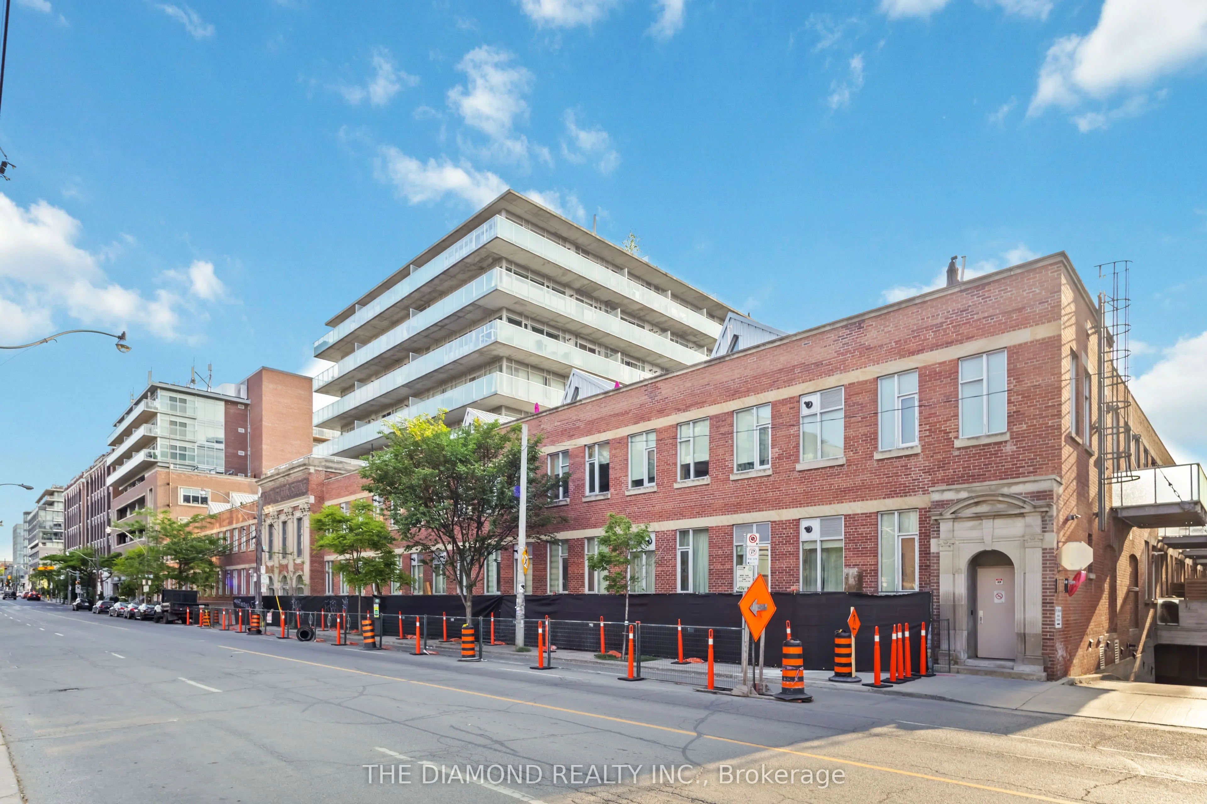201 Carlaw Avenue, #255