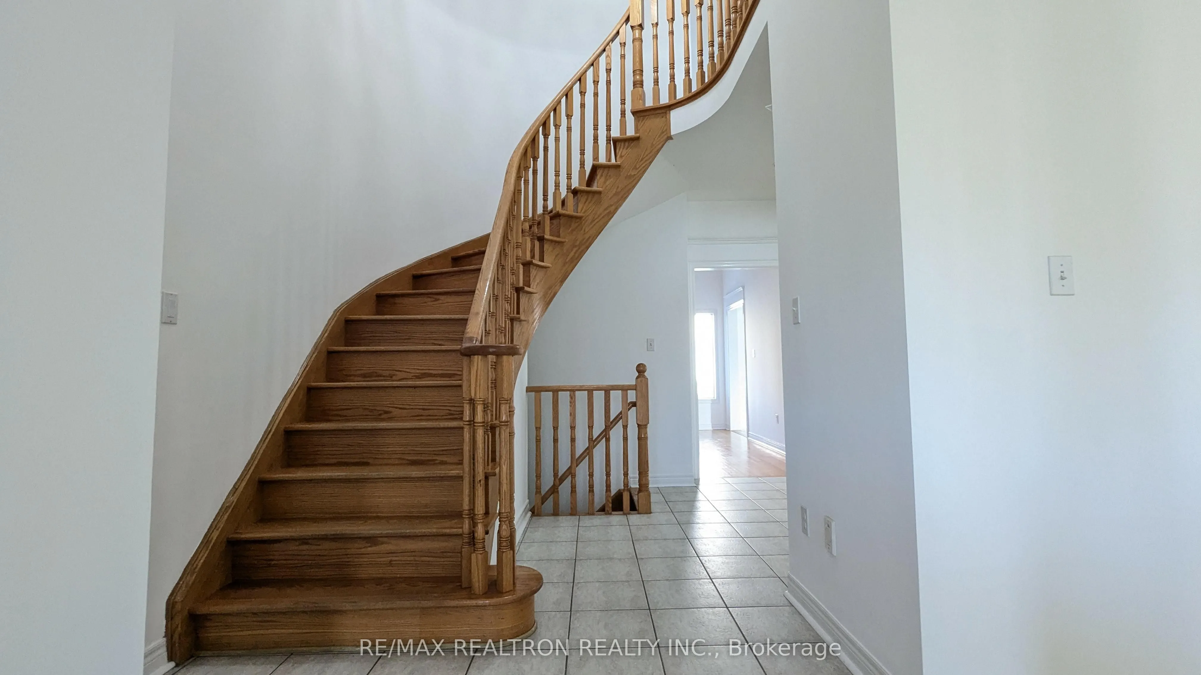 4 Pitfield Avenue