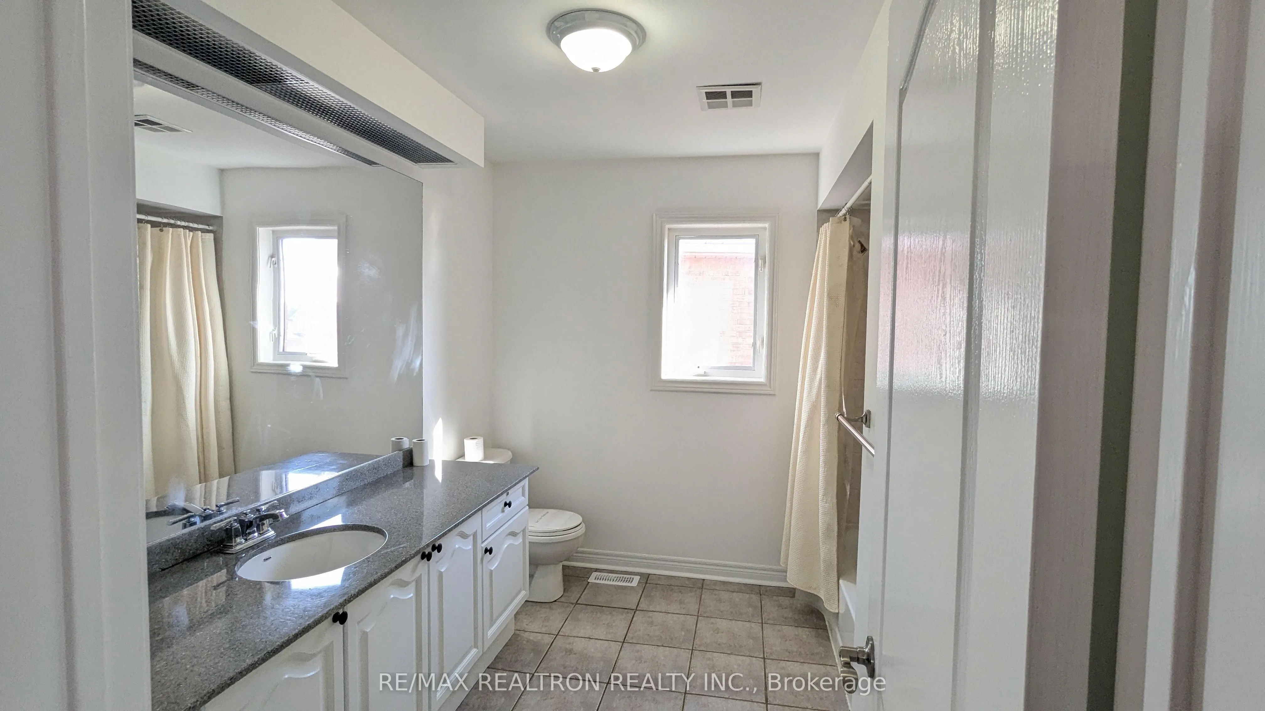 4 Pitfield Avenue