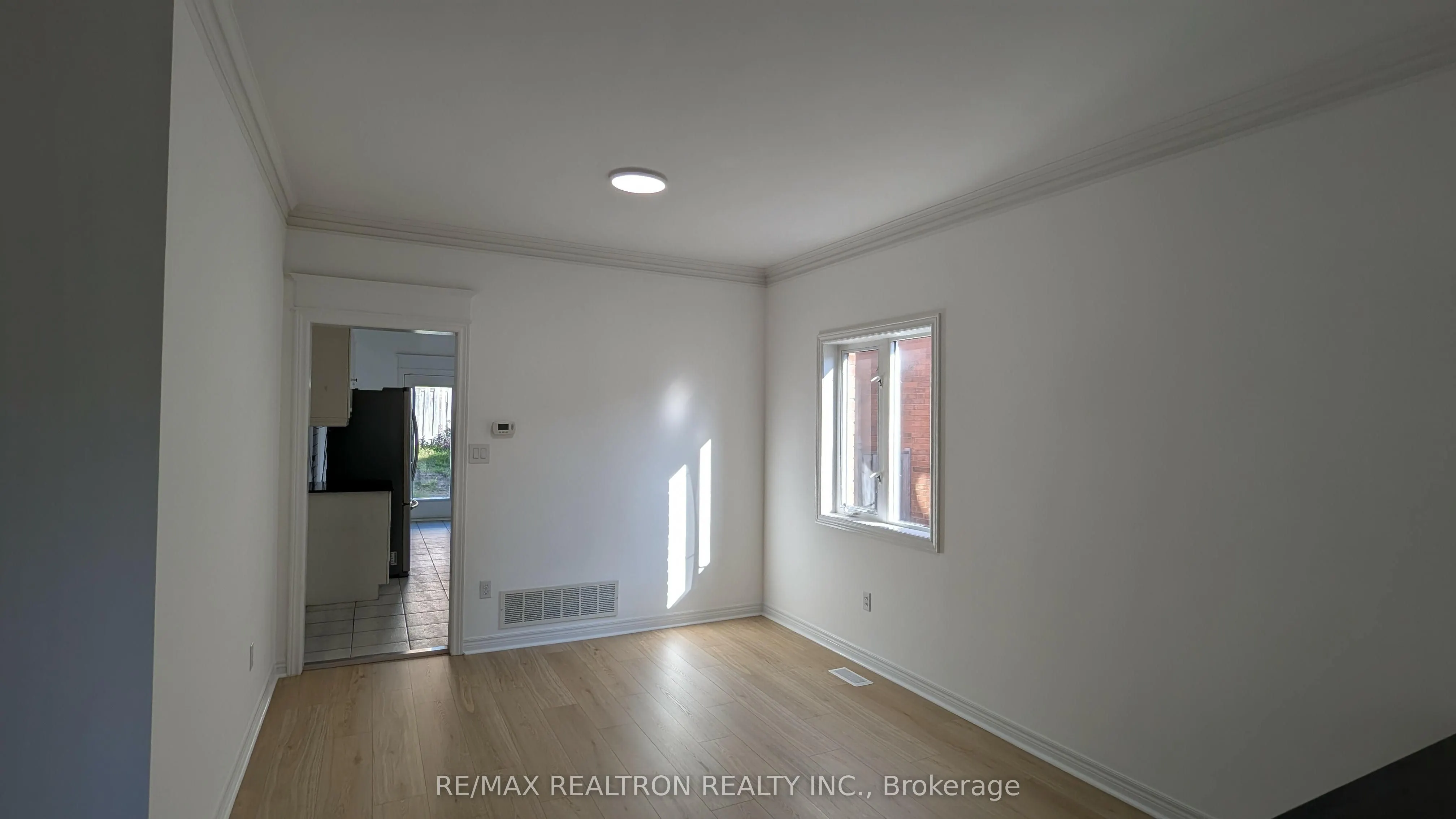 4 Pitfield Avenue
