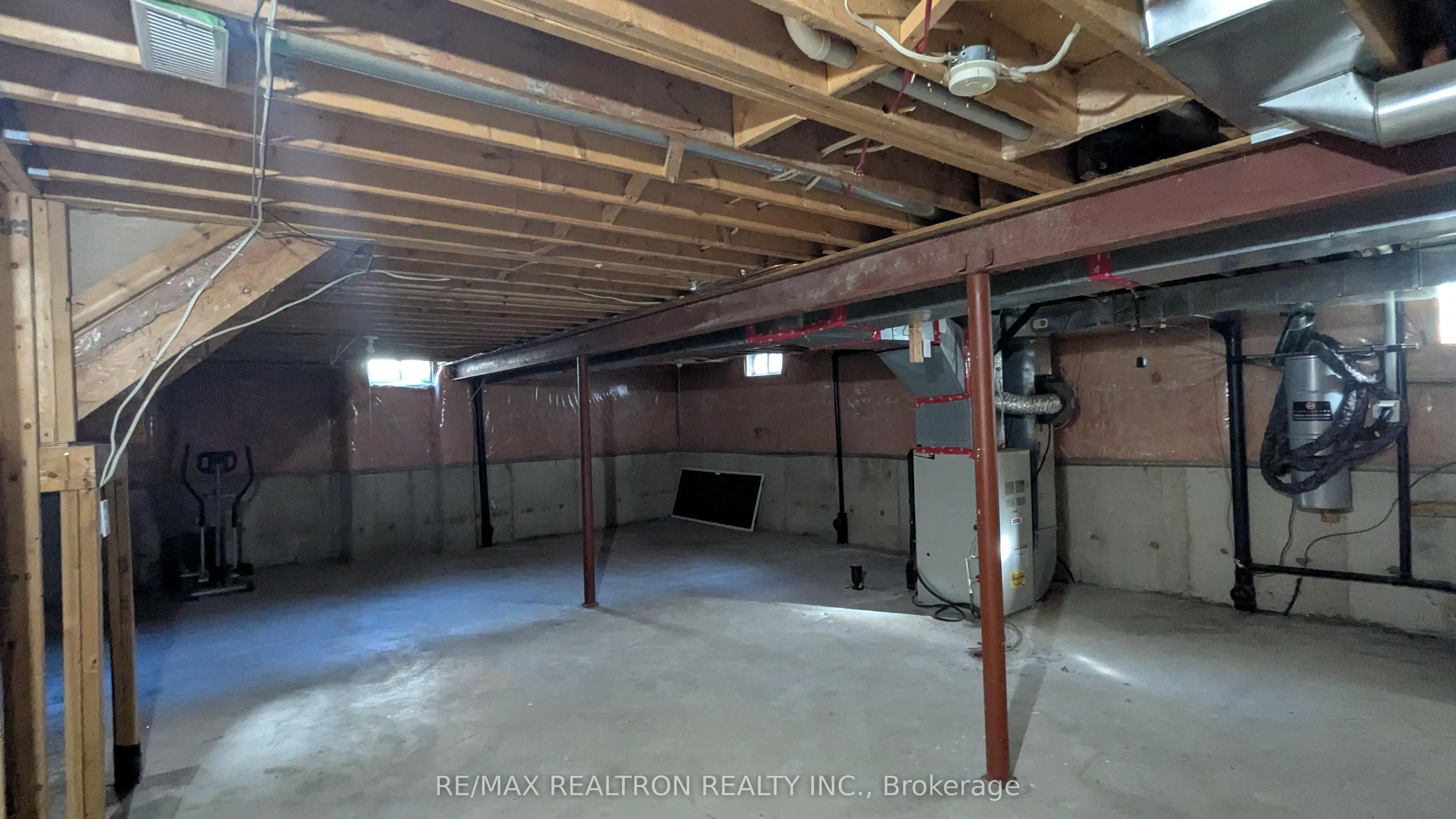 4 Pitfield Avenue