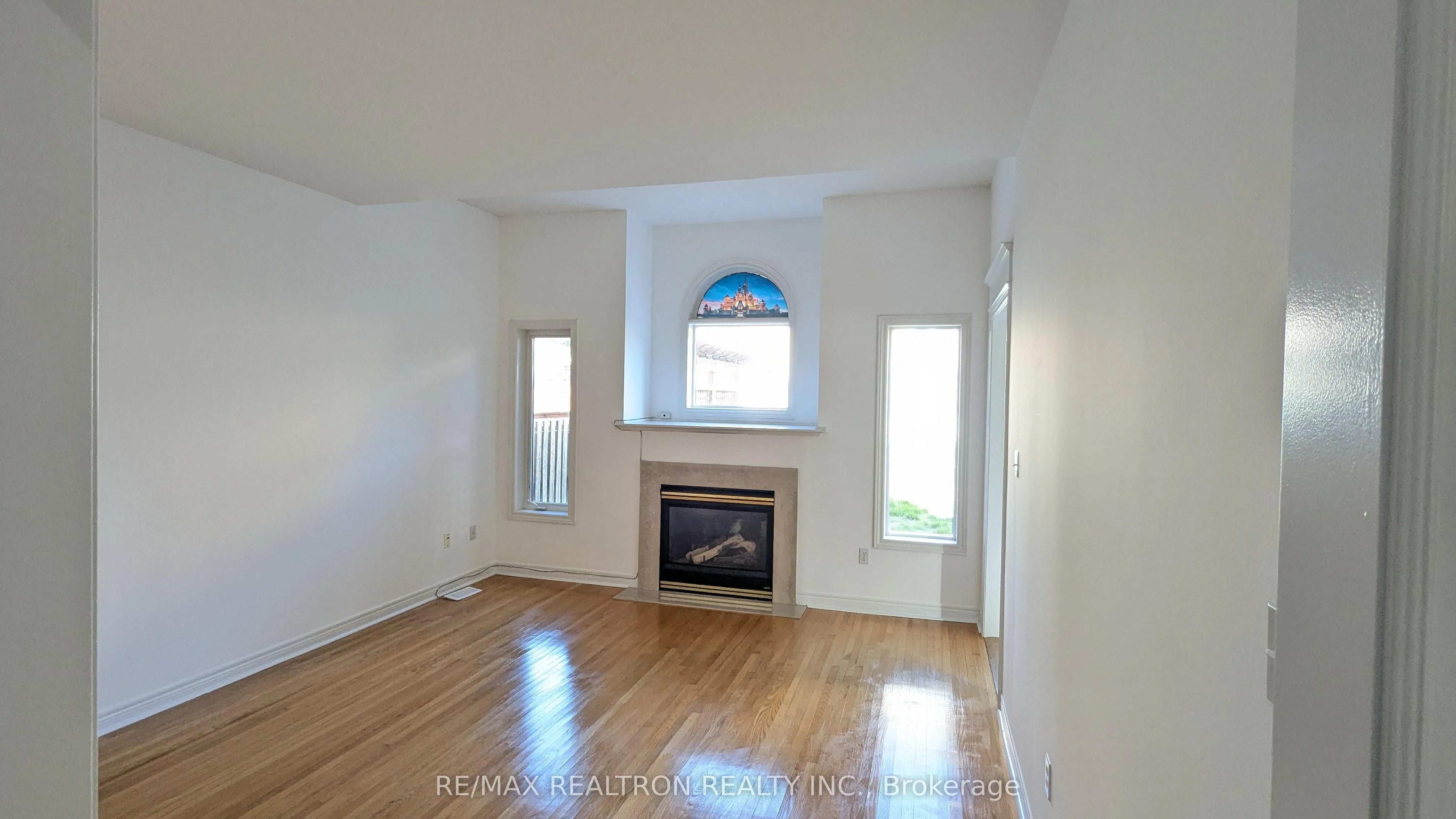 4 Pitfield Avenue