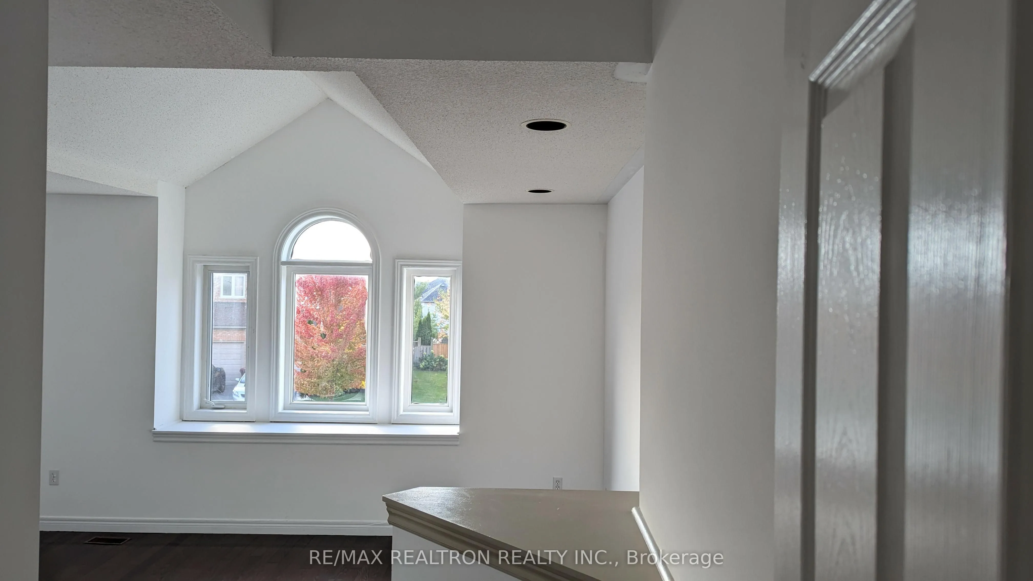 4 Pitfield Avenue