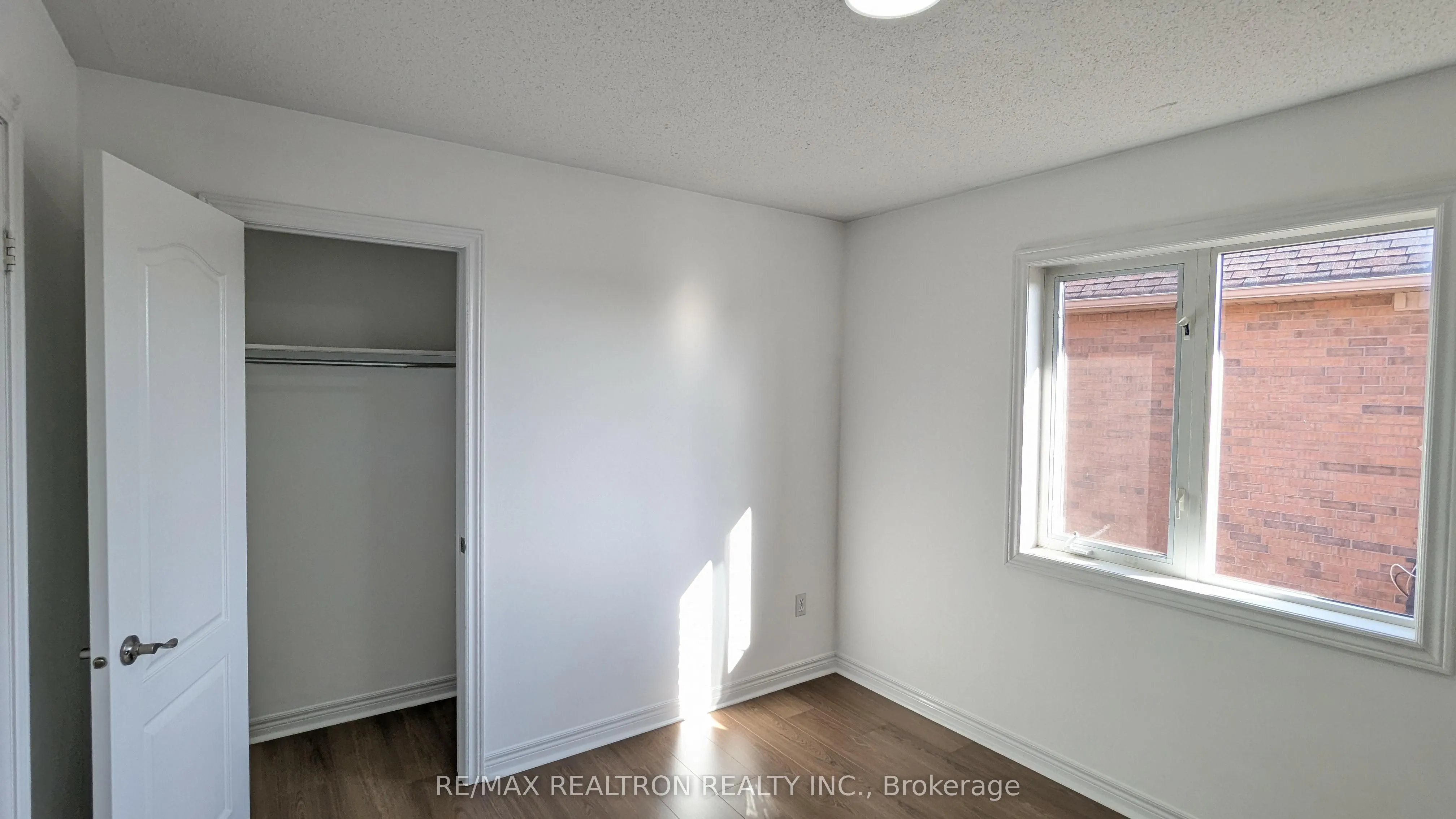 4 Pitfield Avenue